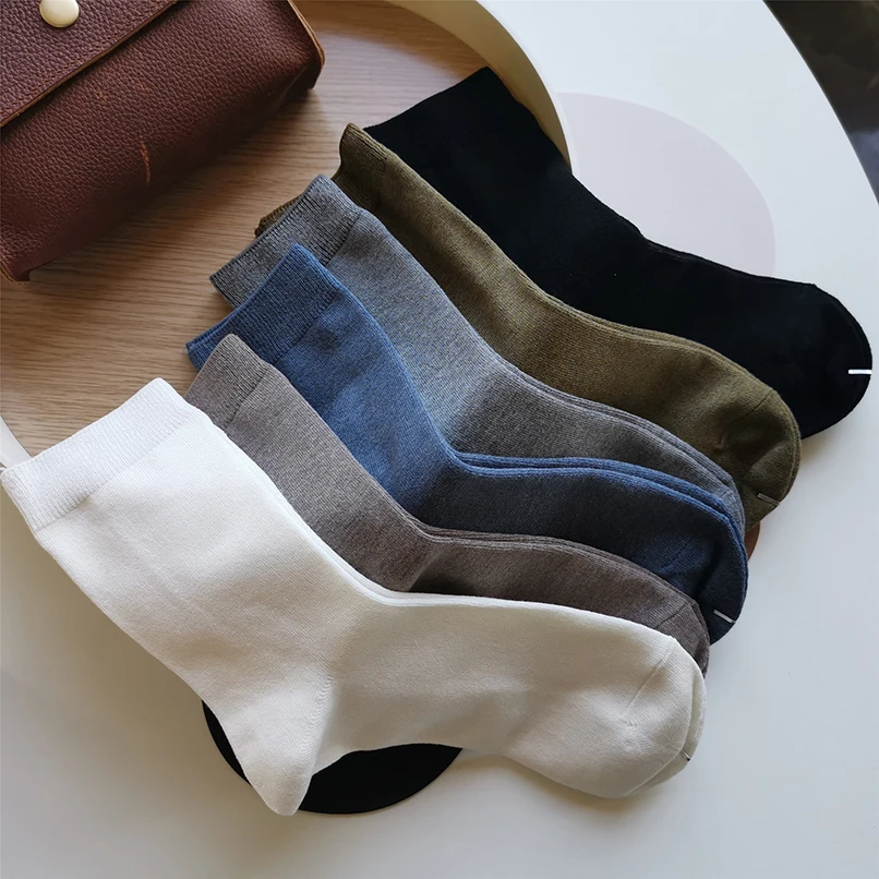 Wholesale Low MOQ Custom Logo Designers Socks for Men Business White Dressing Fashionable Luxury 100% Organic Long Cotton Winter