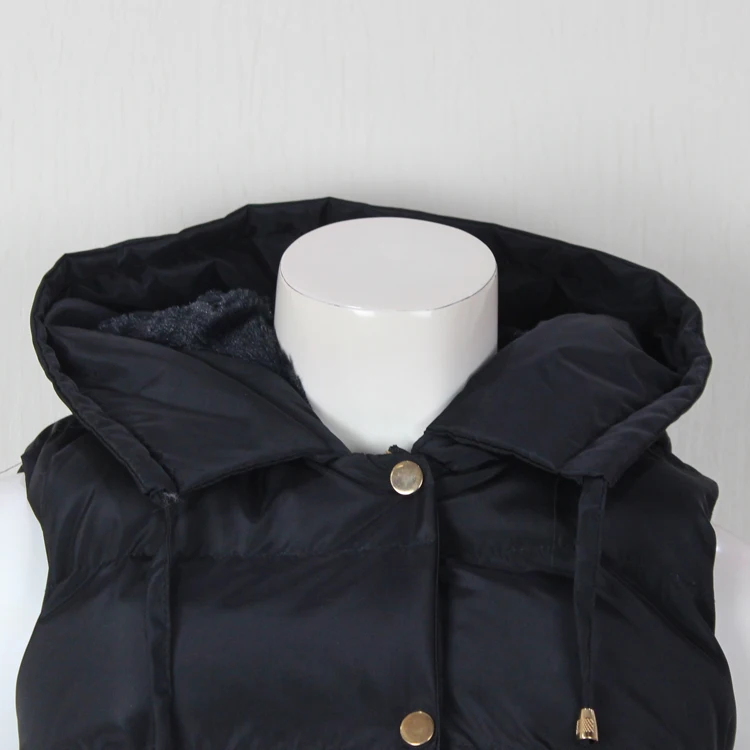 Wholesale women apparel lady vest with hoody and pocket and fur lining