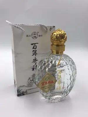 Exquisite packaging high quality valuable gifts Chinese liquor has a long history of strong aroma glass bottle packaging