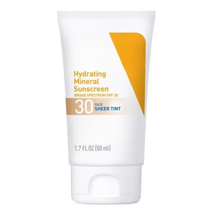 CeraV has Zinc Oxide and titanium Dioxide Moisturizing Mineral Sunscreen SPF30 SPF50 Long-lasting Moisturizing and Waterproof
