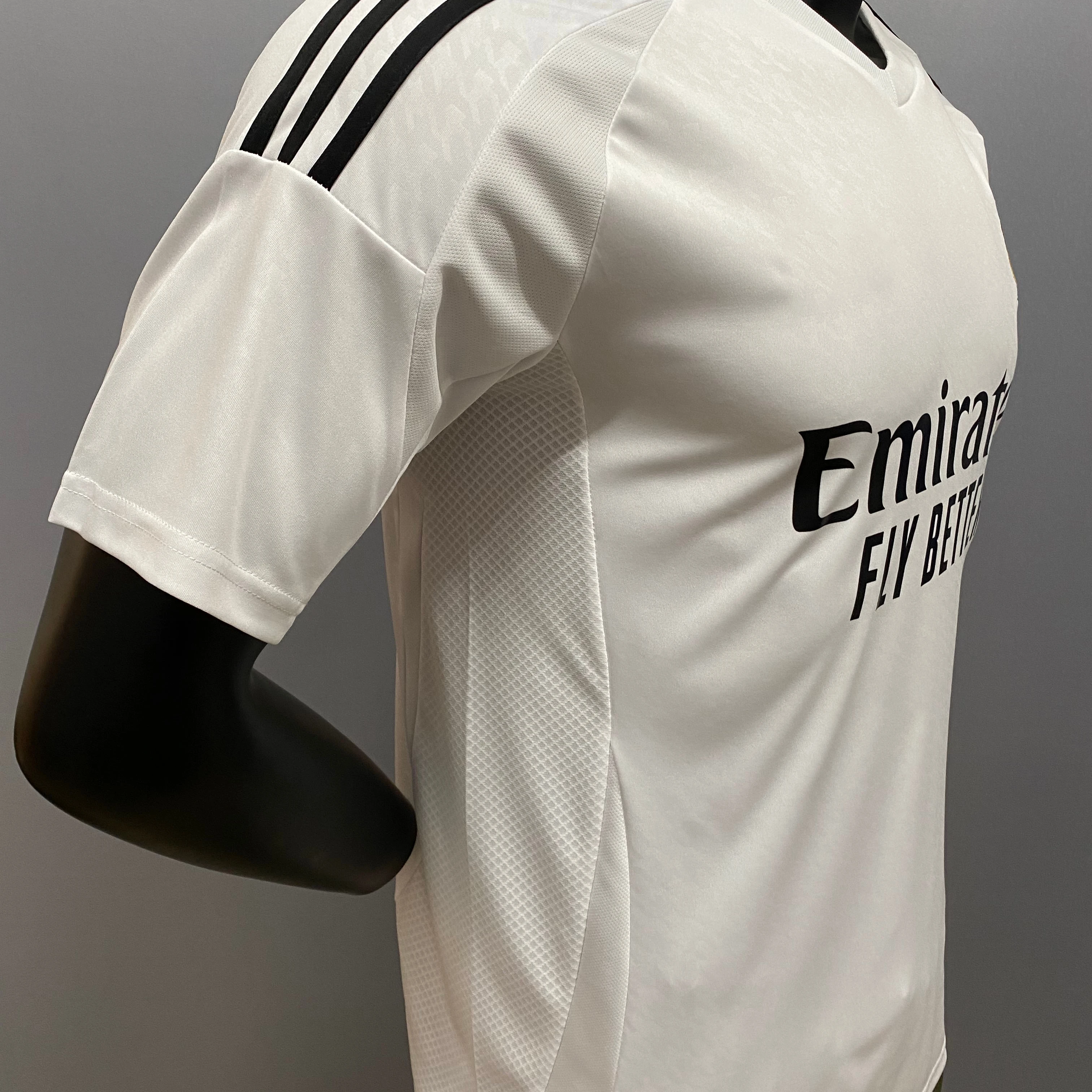 2024 2025 Thailand Real Fans Version Soccer Jerseys Home Club T Shirts for Madrids Fans Optimal Readiness for Soccer Wear