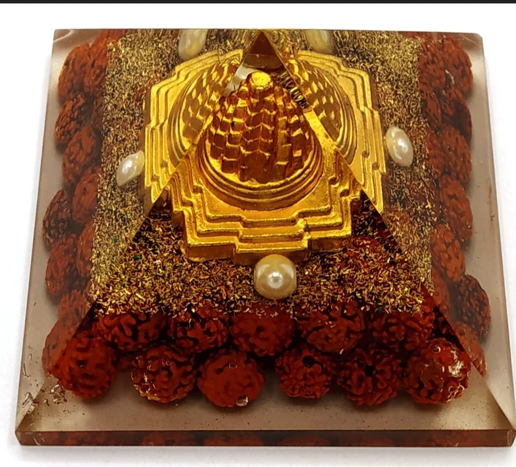 Wholesale High Quality Rudraksha Sri Yantra Orgonite Pyramid For Meditation & Home Decoration From India