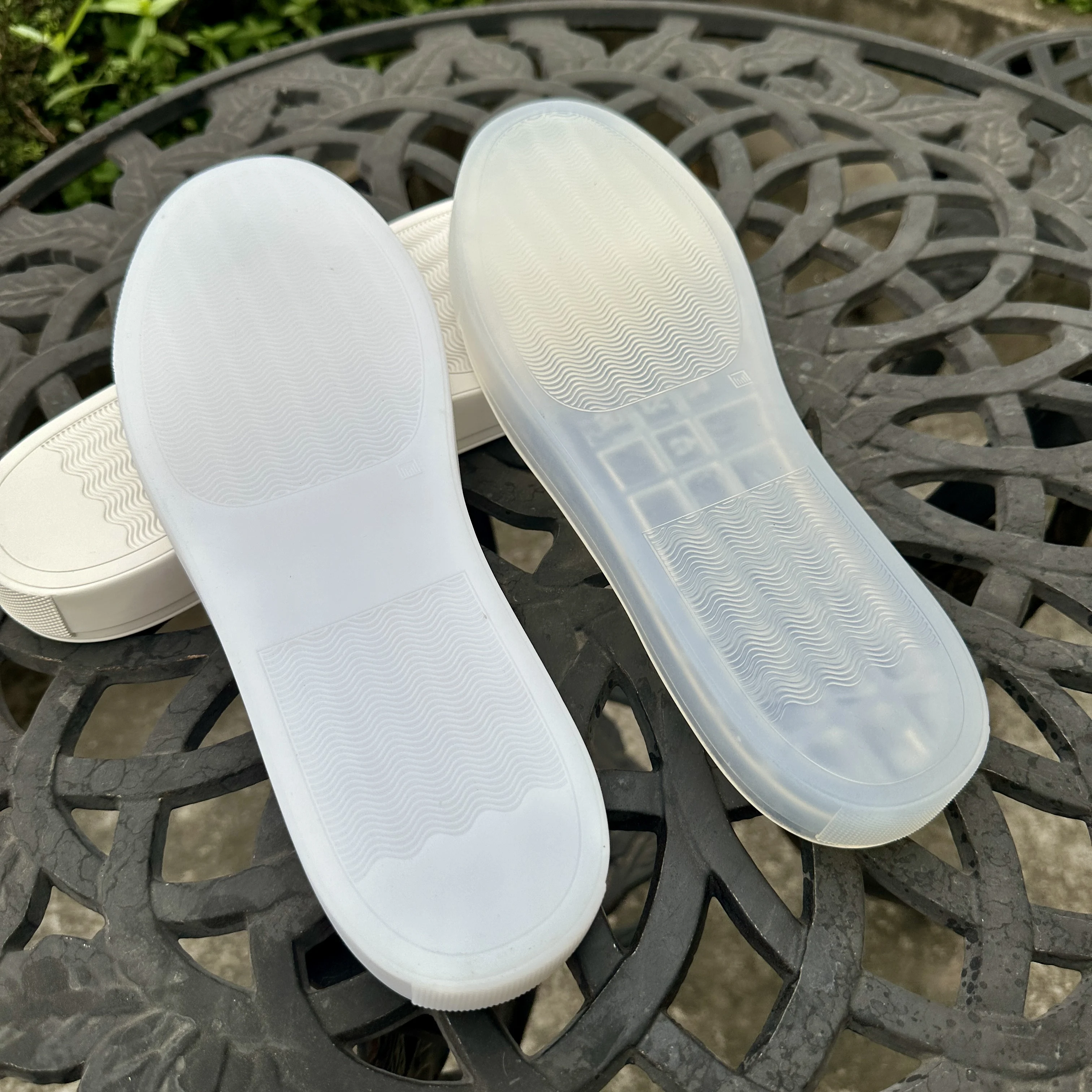 Factory Make Price Sneaker Rubber Sole Transparent Design Soles Soft and Comfortable Casual Board Shoes Outsole Flat Shoes Soles