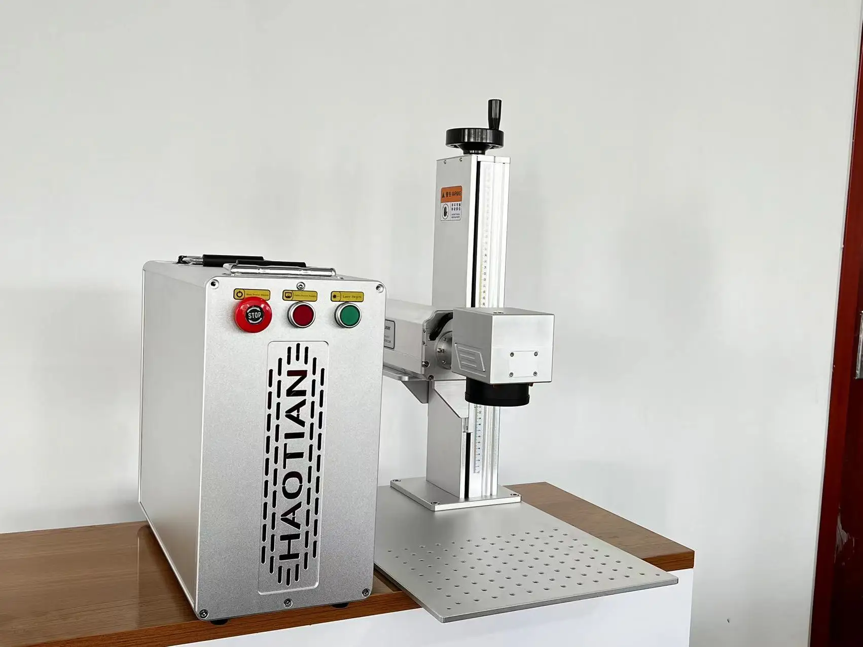 Multifunctional 30W Fiber Laser Marking Machine Air Cooling Supports AI DXF DST PLT DWG BMP Formats for Home Use