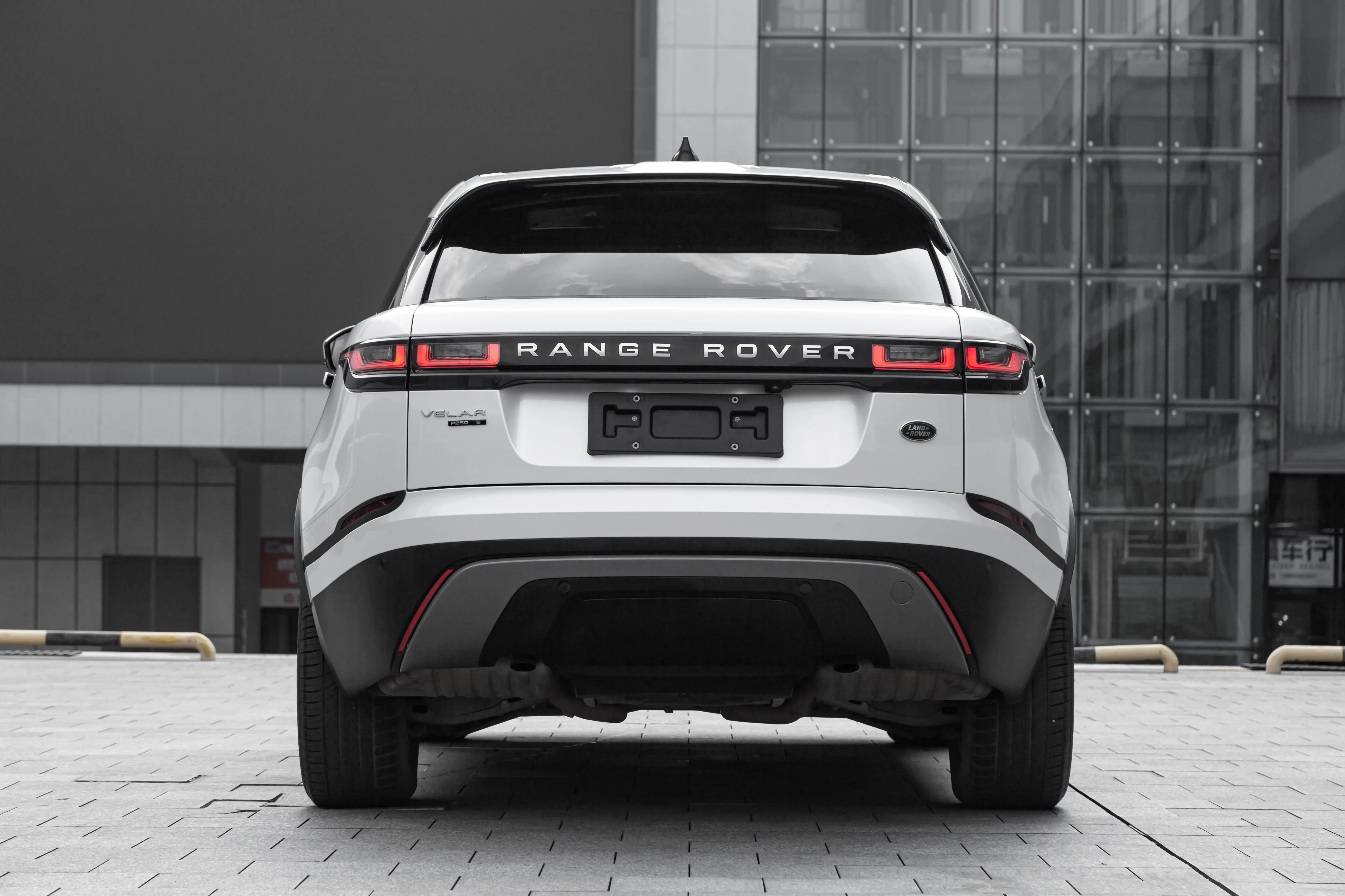 Used Mid-Size Suv Range Rover Voiture Velar 2018 P250s Sport Cars Awd Lhd Luxury Land Rover Cars For Sale Gasoline Vehicles