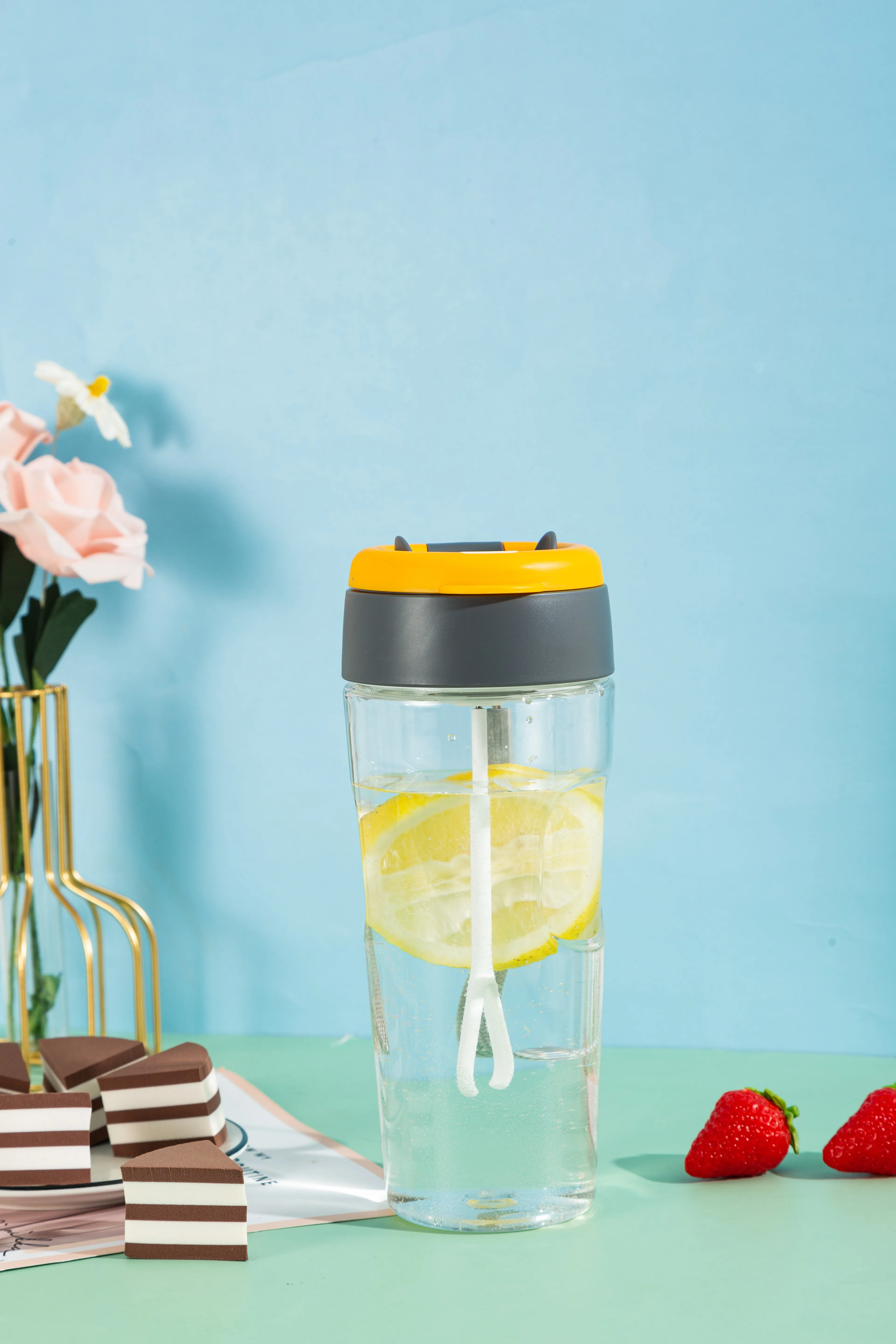 Battery Operated 600ml Custom Fitness Workout Water Bottle Electric Vortex Mixer Protein Plastic Electric Shaker Bottle