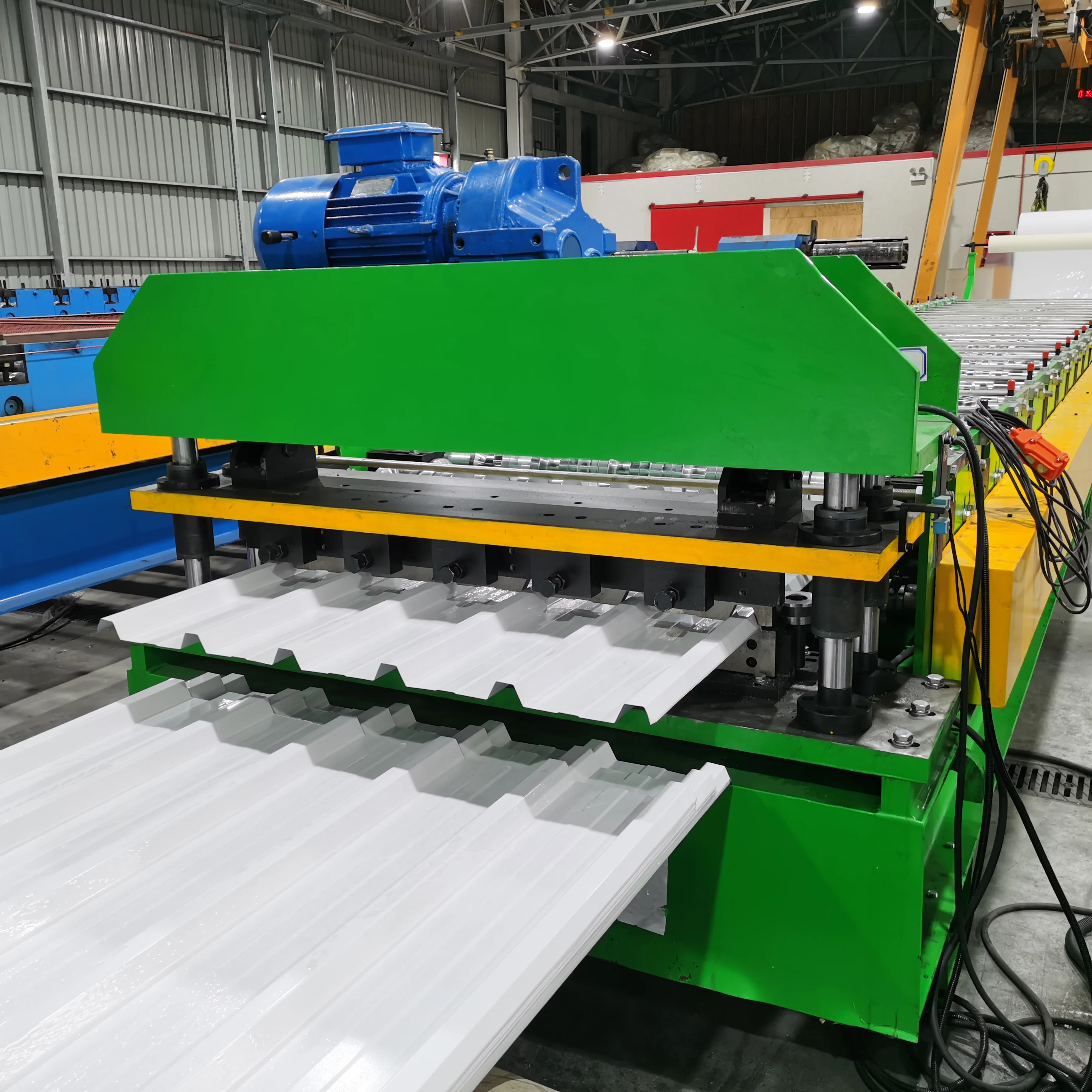 Professional tile making machinery roofing sheet making machine trapezoidal sheet machine