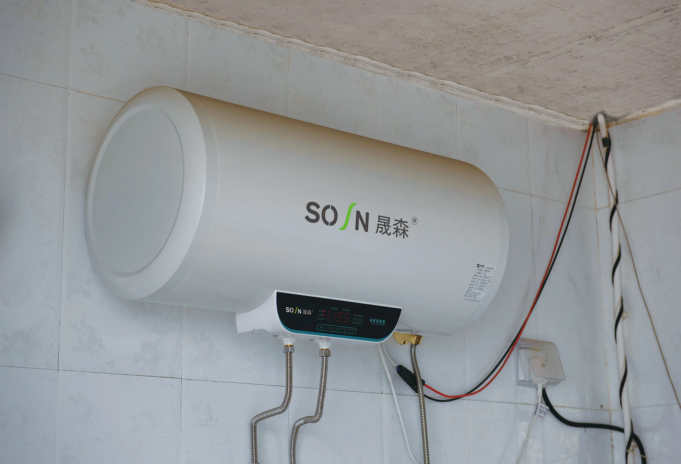 Solar Products High Efficiency Photovoltaic Solar Water Heater for Hotel