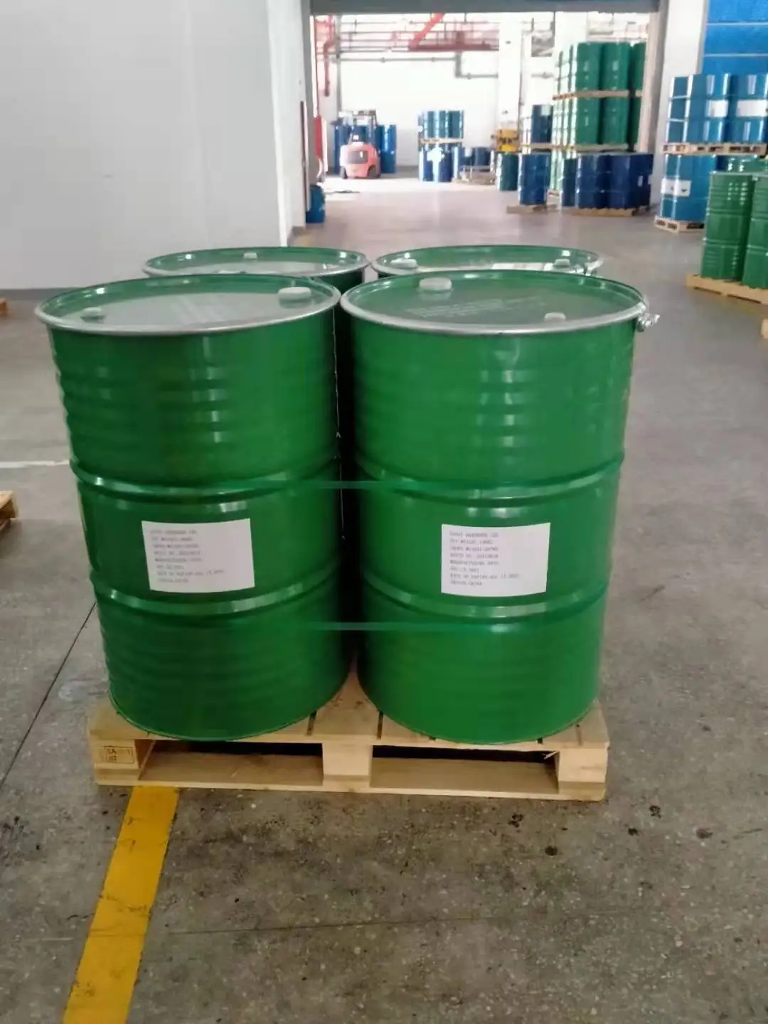 We produce phenolic aldehyde amine curing agent T31L of low moisture content, normal temperature curing, high hardness of paint
