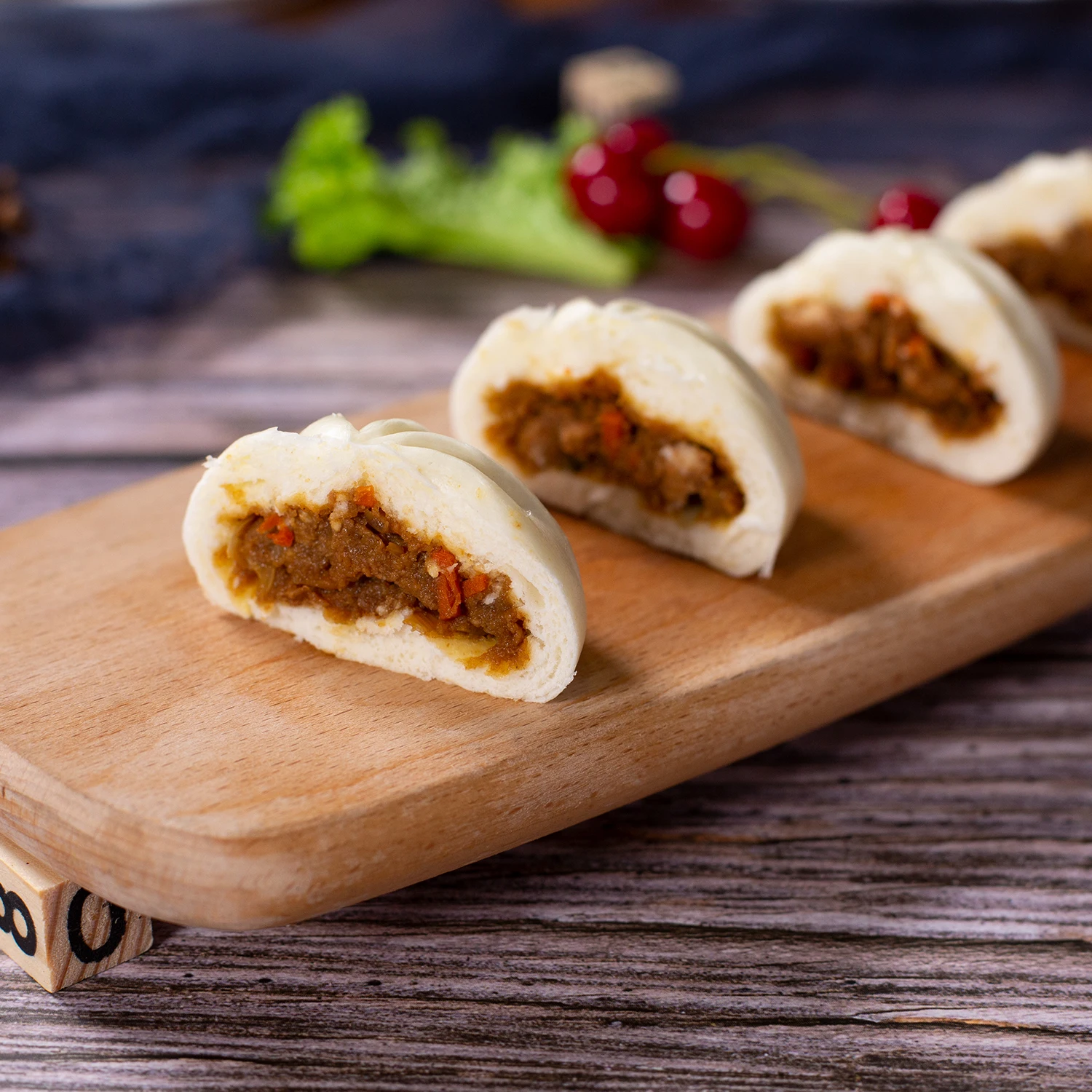 Chinese steamed buns with vegetable and duck frozen food