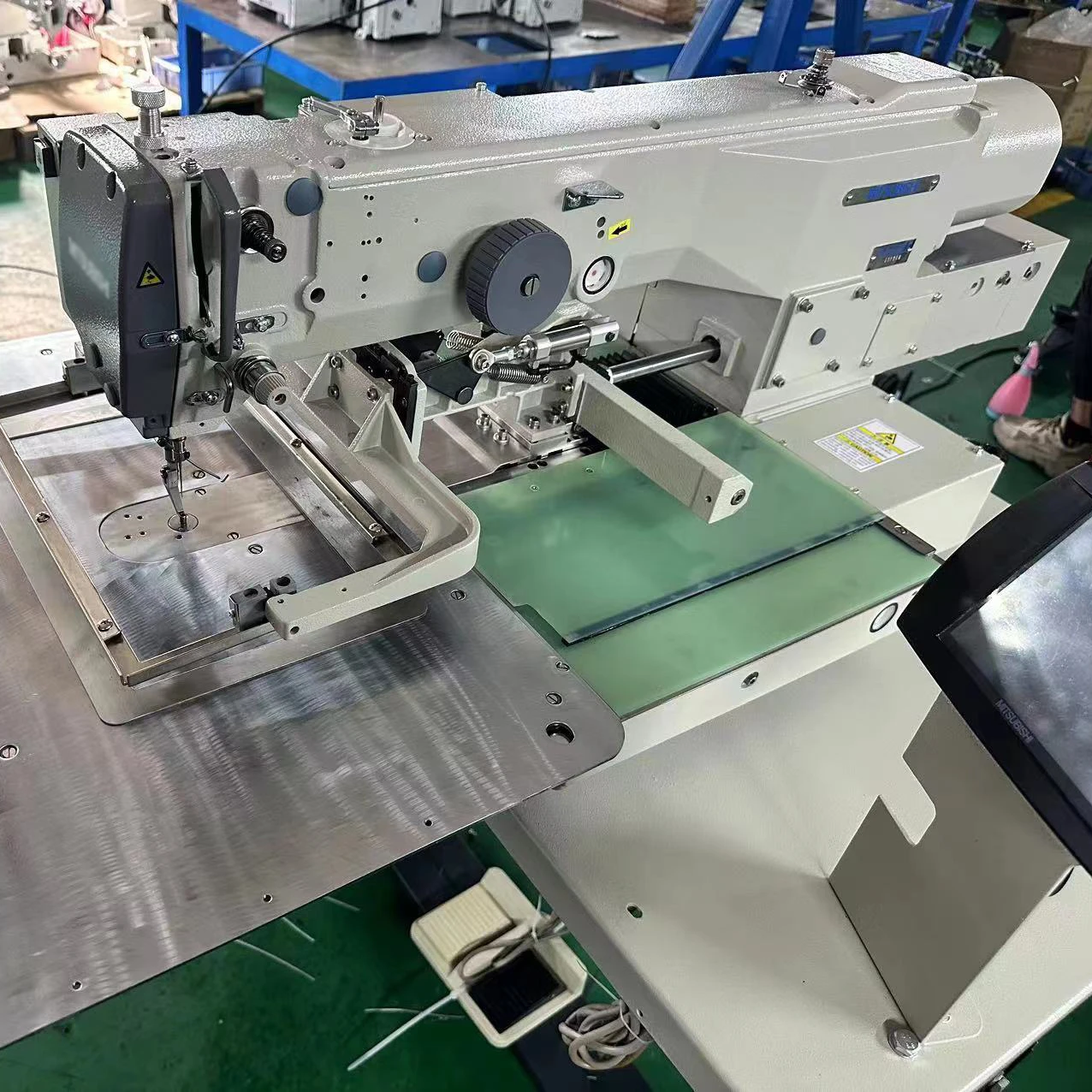 HIGH SPEED ORIGINAL USED JAPAN MADE MITSUBISHIS BAR TACKING MACHINE PLK-G2516 BAR TACKING MACHINE G2516 BARTACK MACHINE