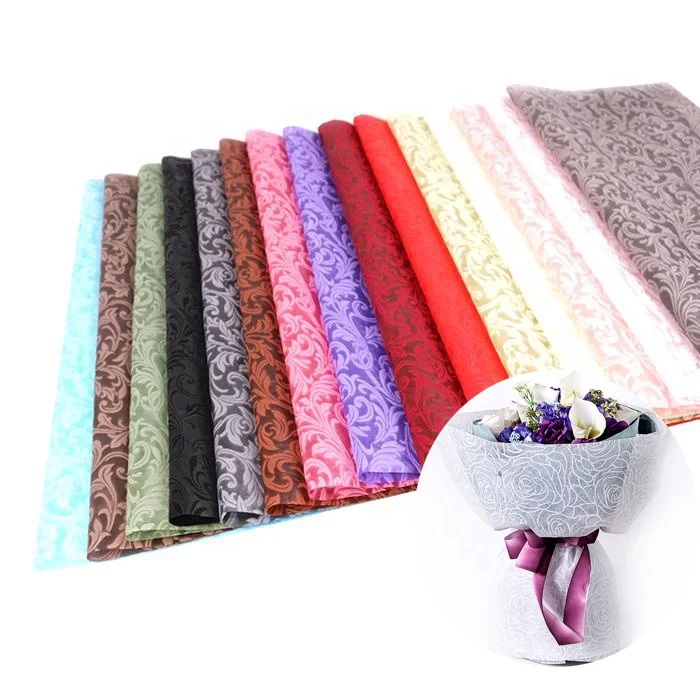Roll Emboss Non Woven Fabric Present Package Material Fabric 3D with Different Patterns for Flower Customized Plain Nonwoven