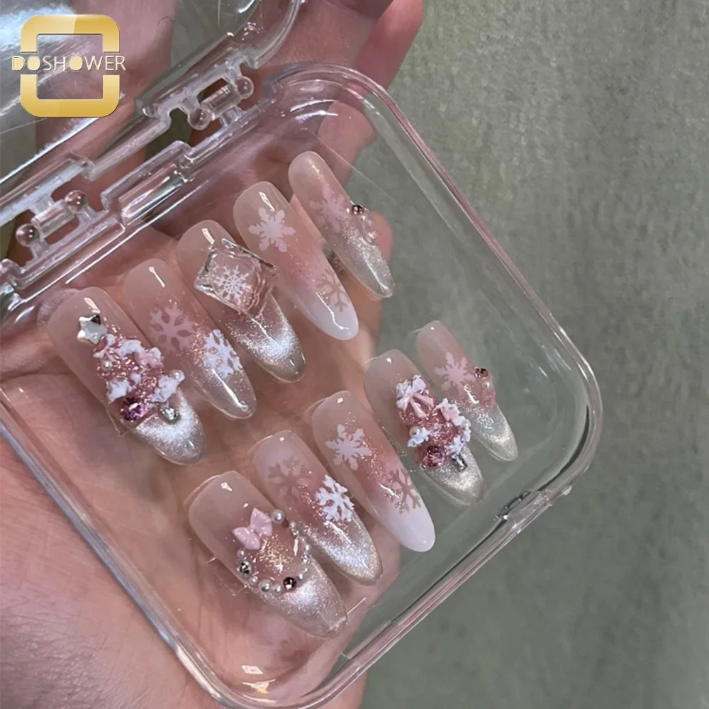 New Year Nail New Design Wearing armor of Christmas Quick Manicure Nail Are Studio with Cat Eye Nail Art Supplier