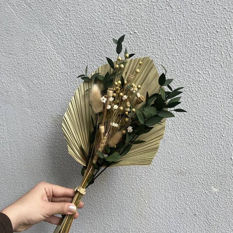 Yunnan LD amazon/esty hot selling 2023 hand made real dried flowers pampas palm-leaf dry flower bundle as wedding table decor