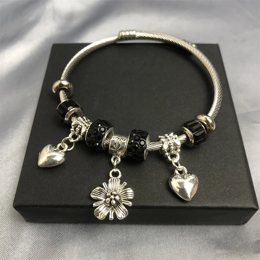 Latest new models stainless steel flower love pendant women girls crystal Charm bracelet bangle