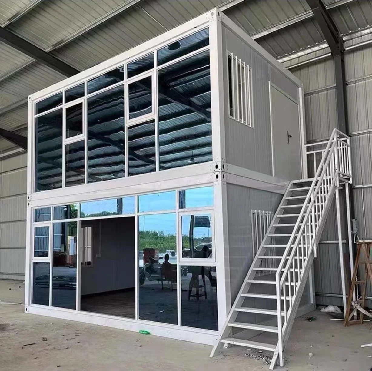 Oem Detachable Residential Modern Flat Pack Design Wind-resistant Prefab House Villa Container Prefabricated House