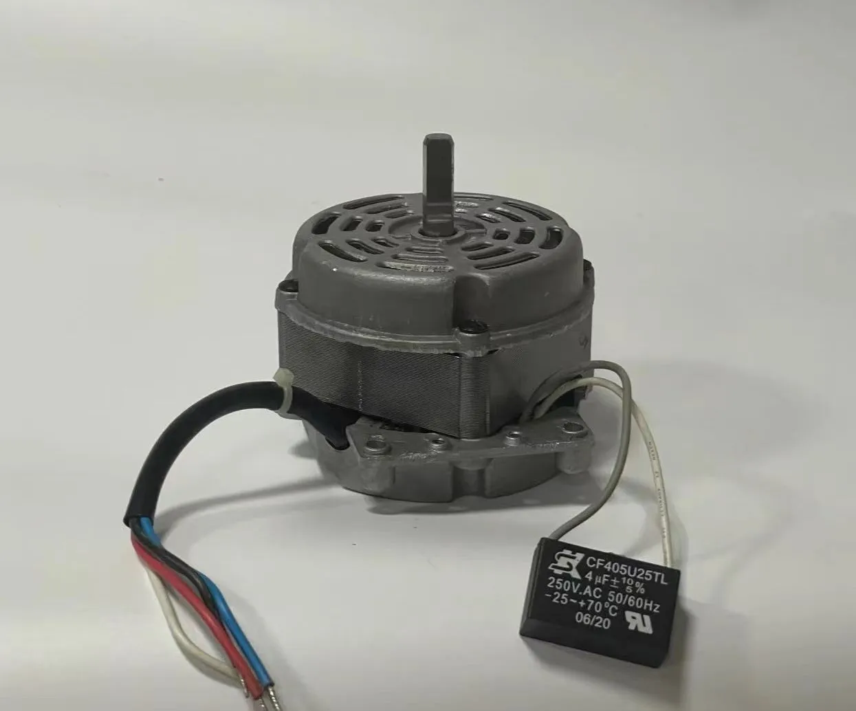 strong wind power 75*25 mm size AC motor China factory single phase fan motor