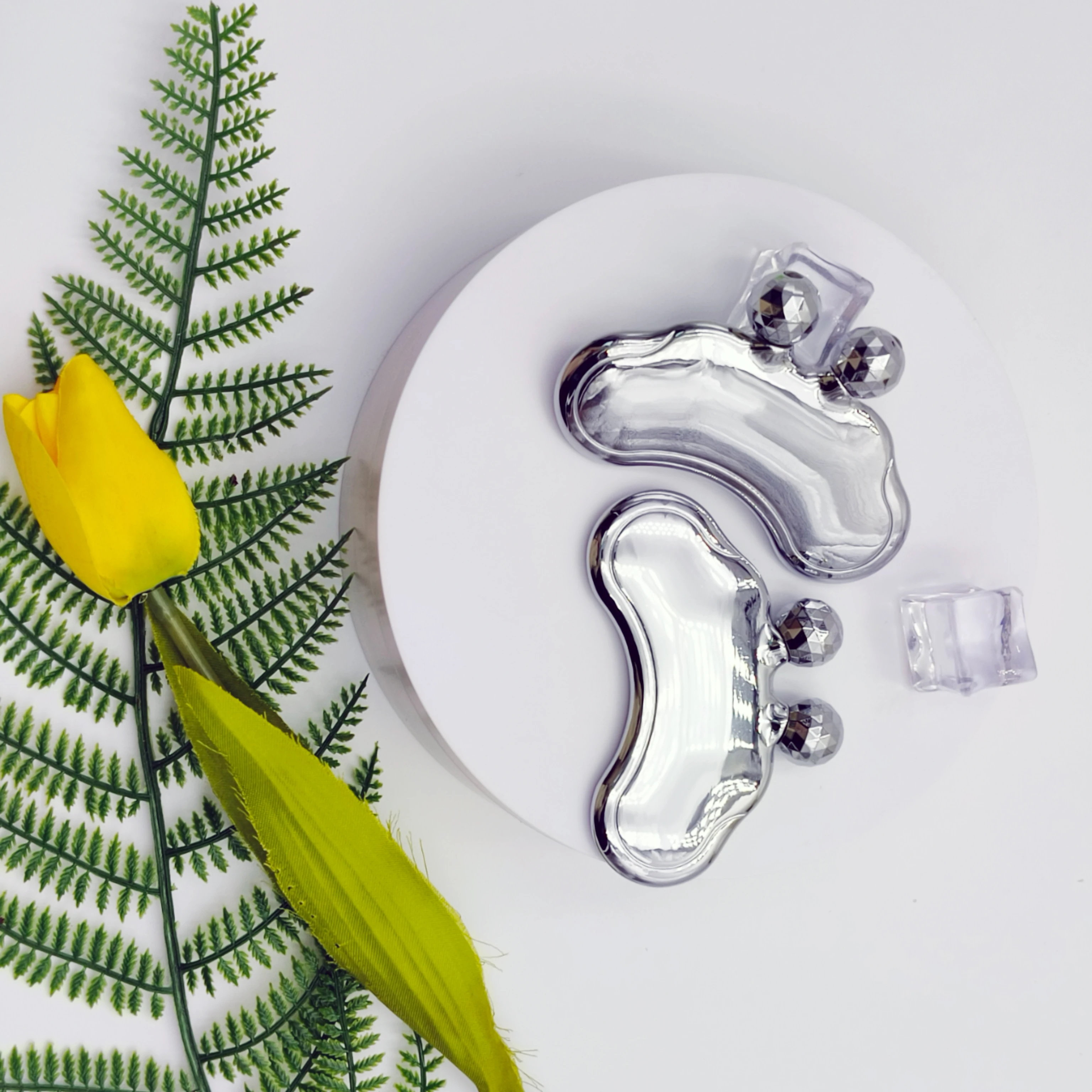 Hot Selling 3D Roller Metal Scraping Tightening Skin Care Customized Gua Sha Scraping Board