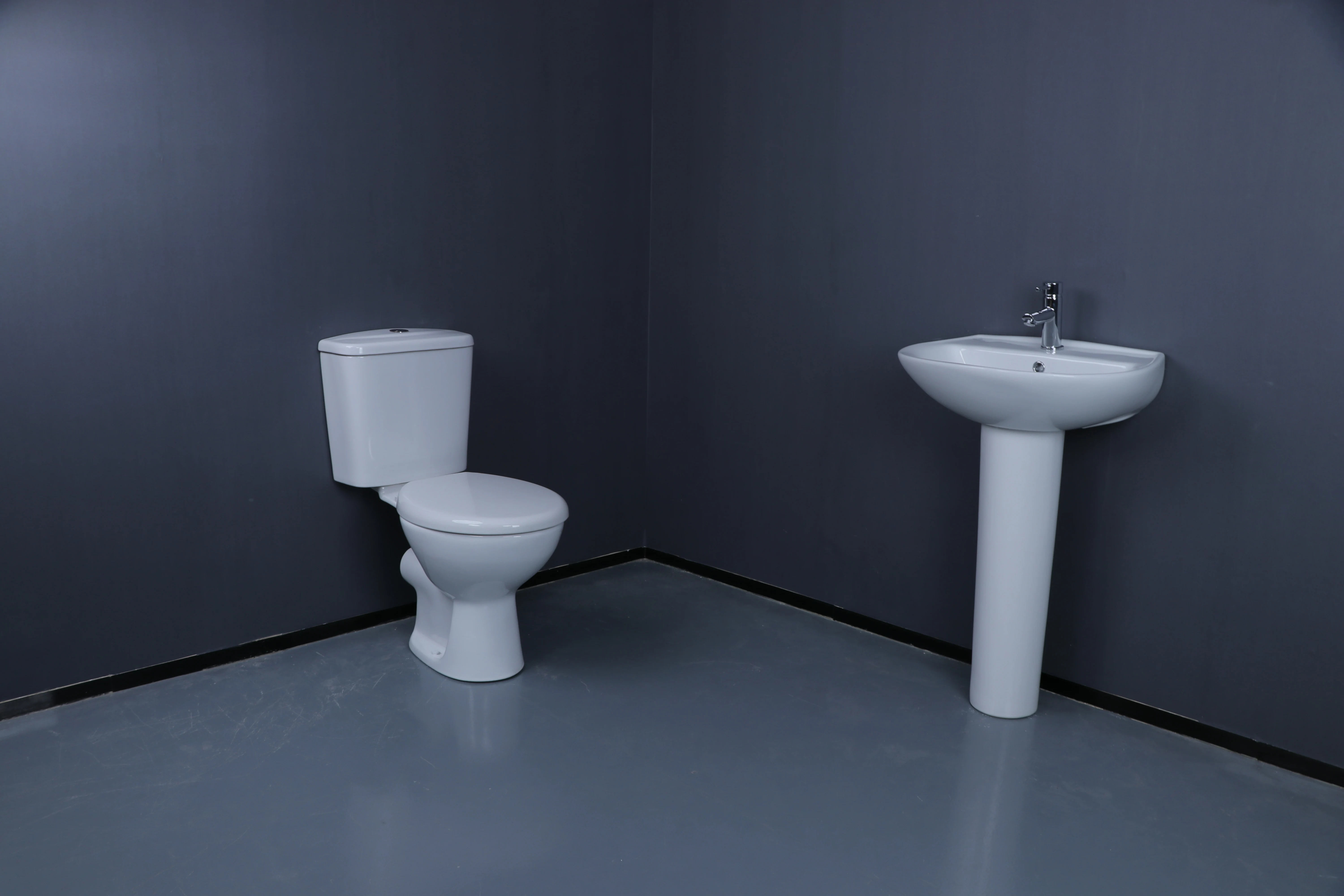 Bolina Best Selling VT012+VT012T European Standard Sanitary Ware Dual Flush Floor Mounted 180mm P-trap Two Piece Toilet