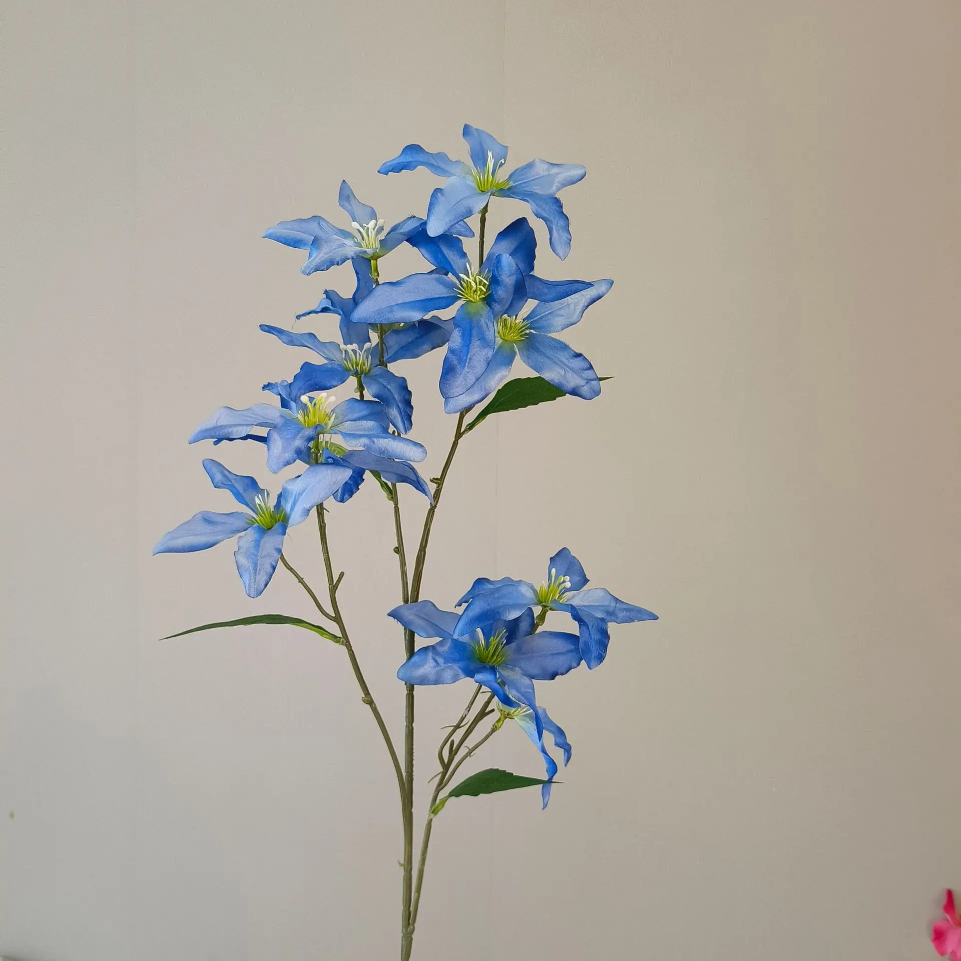 Factory Wholesale Wedding Decorative 6 Heads Silk Artificial Magnolia Stems for Home Hotel