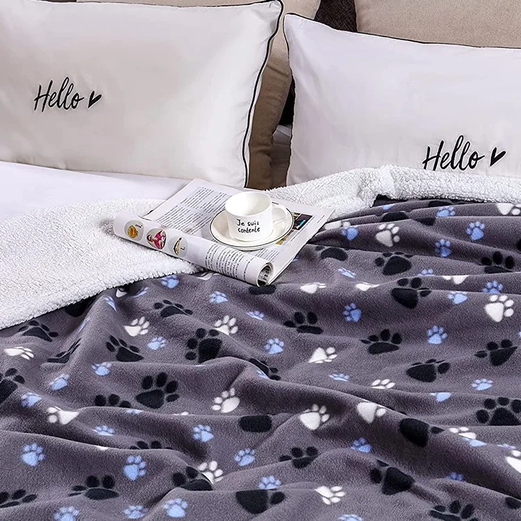 Wholesale paw printing flannel sherpa dog blanket pet blanket puppy blanket