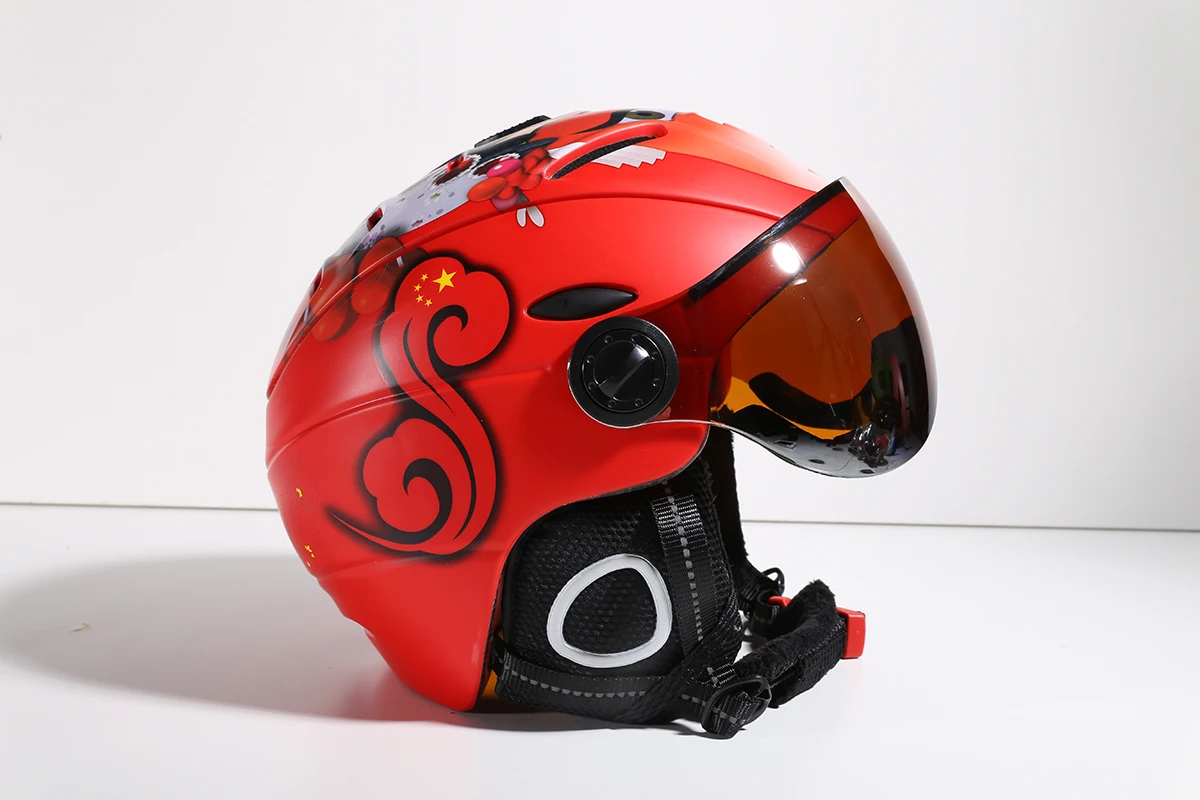 MOON Most Popular CE Certificated Custom high-quality Class Ski Helmet with visor For Snow Sports Helmet