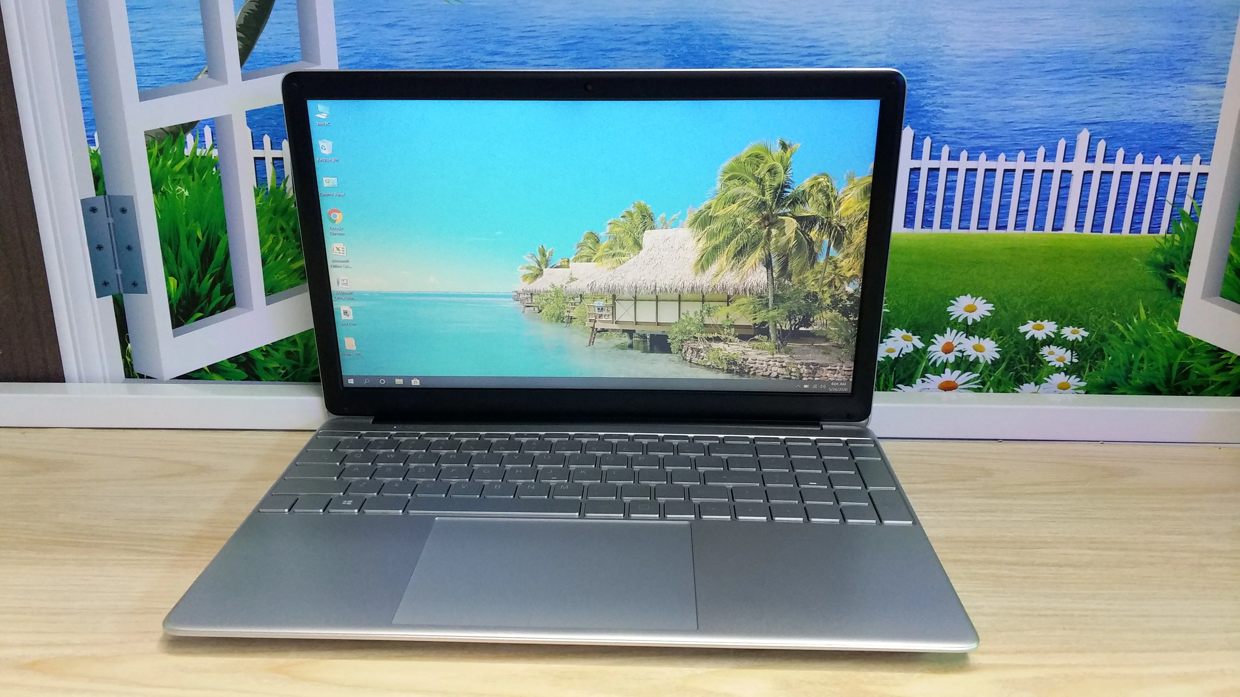 Ultra slim portable laptop 15.6 inch with full backlit keyboard 12GB RAM 1TB SSD good quality notebook