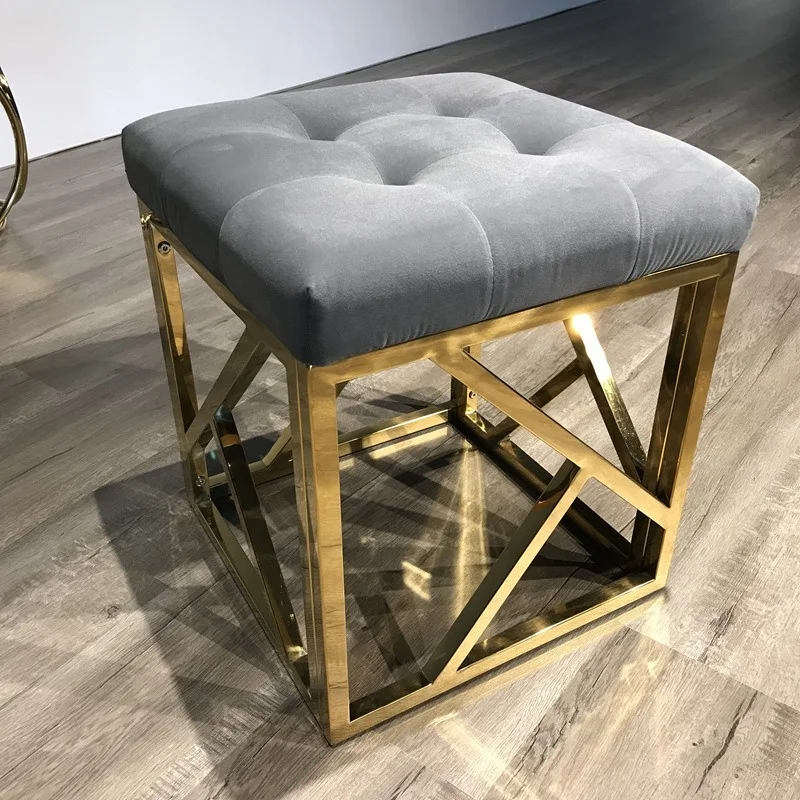 
Pouf 2020 New Luxury Liftstyle Grey Velvet Small Fancy Stool Ottoman with Gold Brushed Frame and Button Tufted 