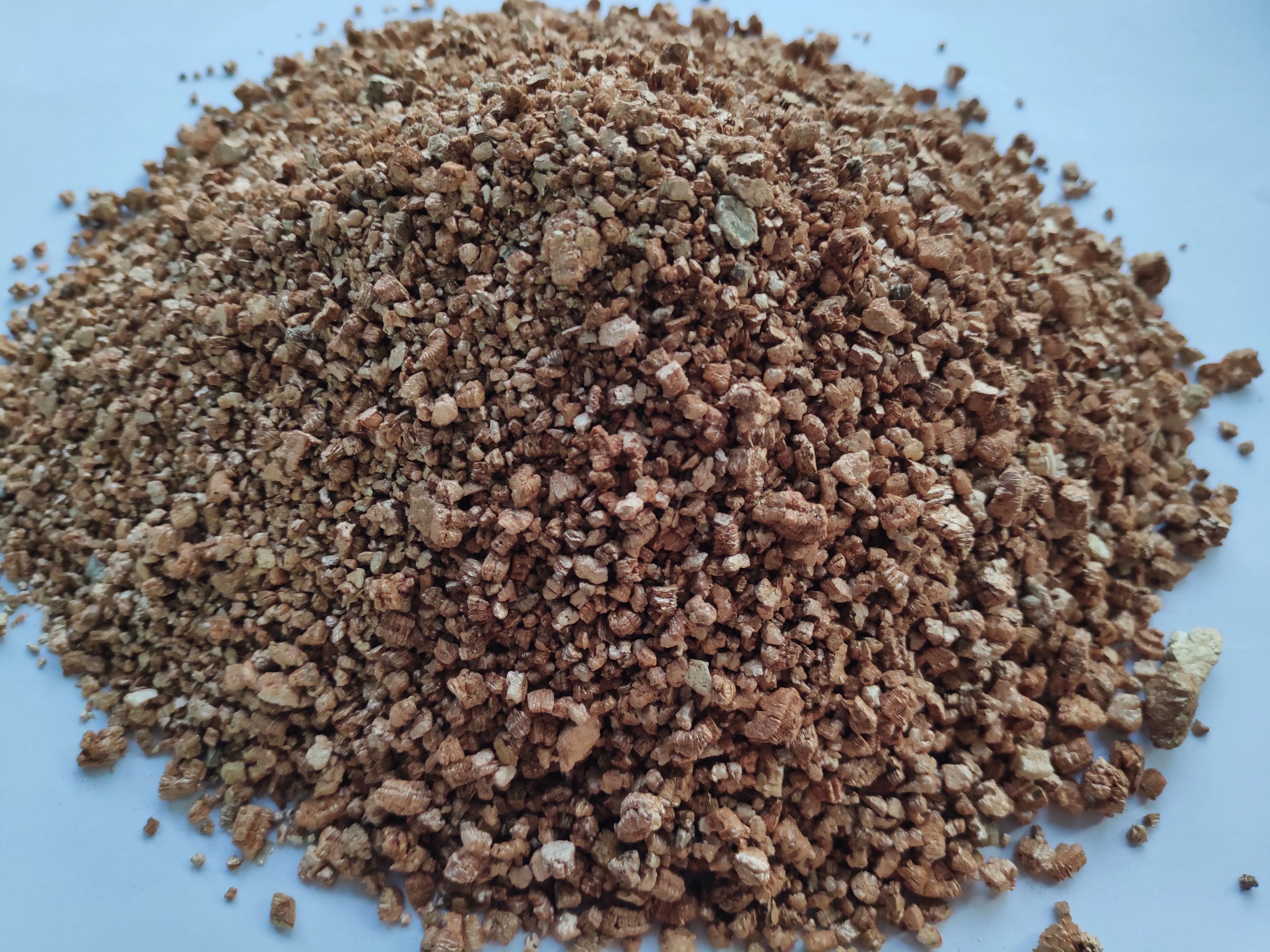 Vermiculite (2)