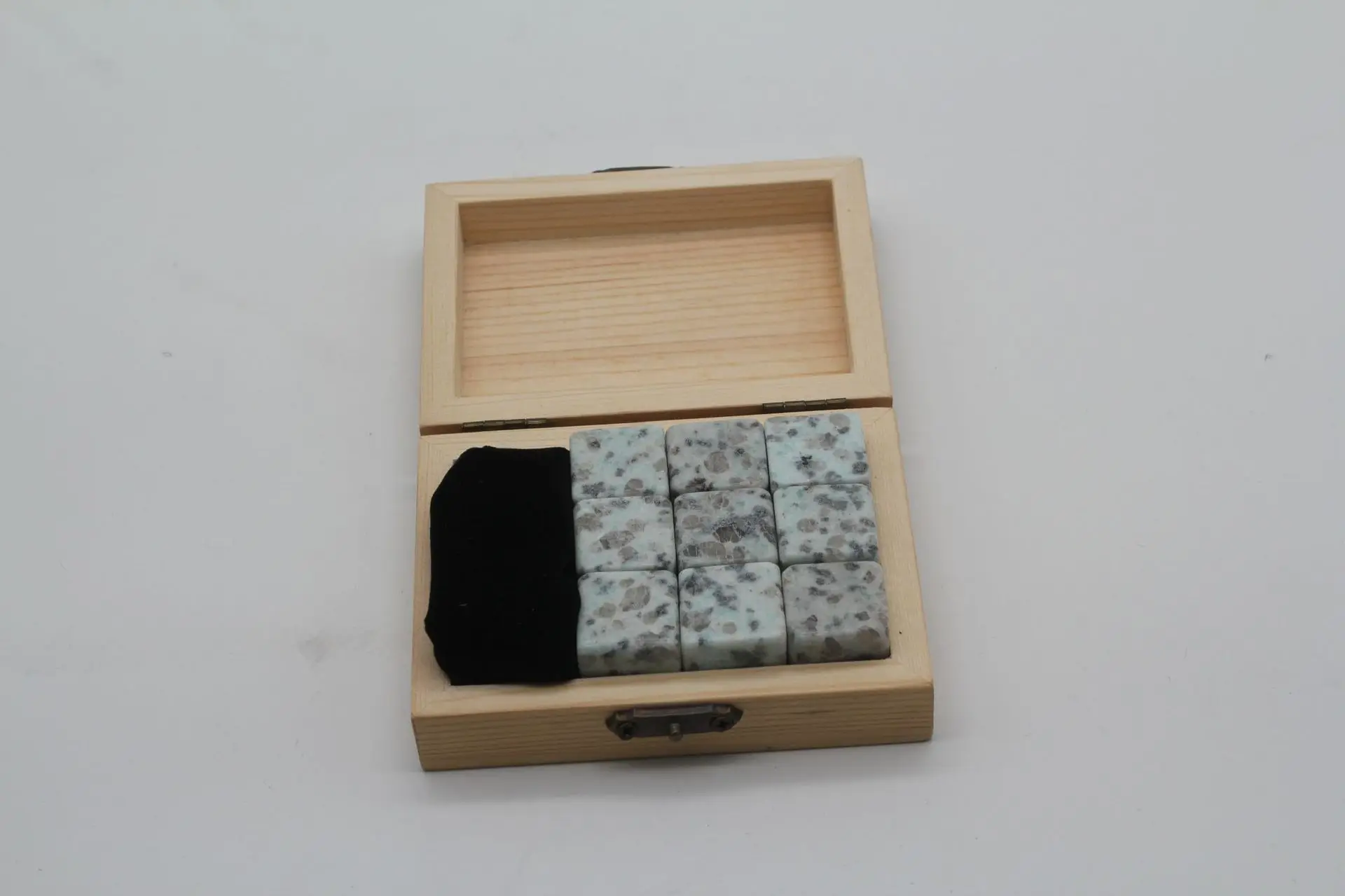 Whiskey Stones Manufacturer Combination Obsidian Gift Set BPA Free Chilling Whiskey Stone Stainless Steel Ice Cubes