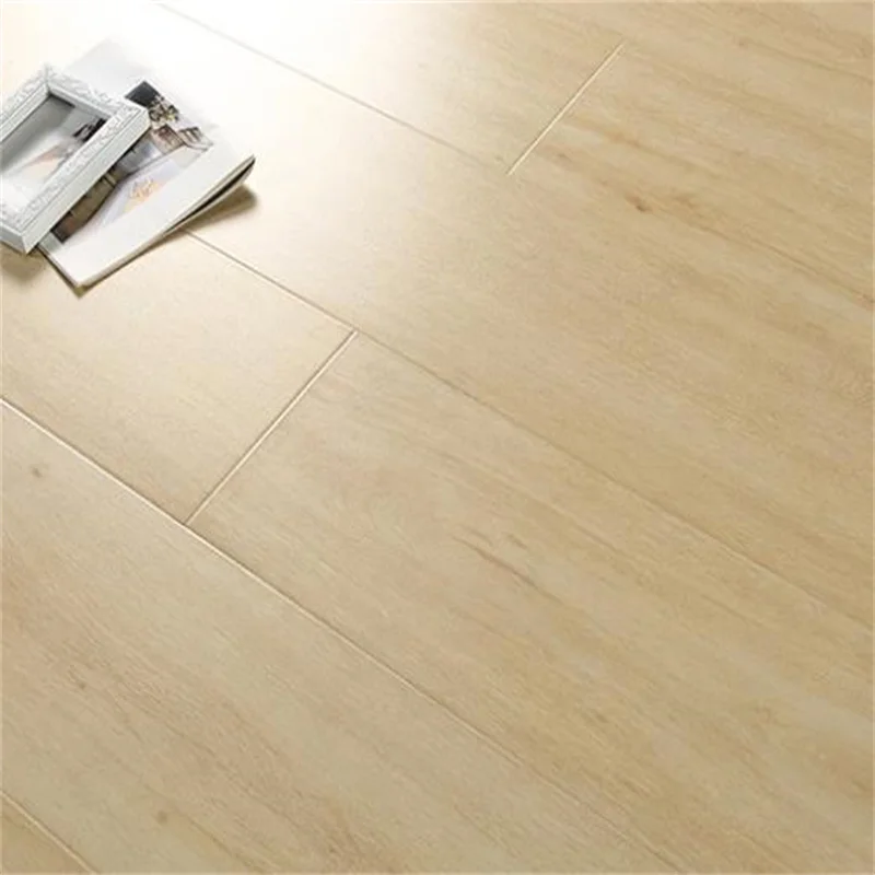 Cheap price 8mm 12mm hdf ac3 waterproof high gloss oak wooden parquet laminate flooring