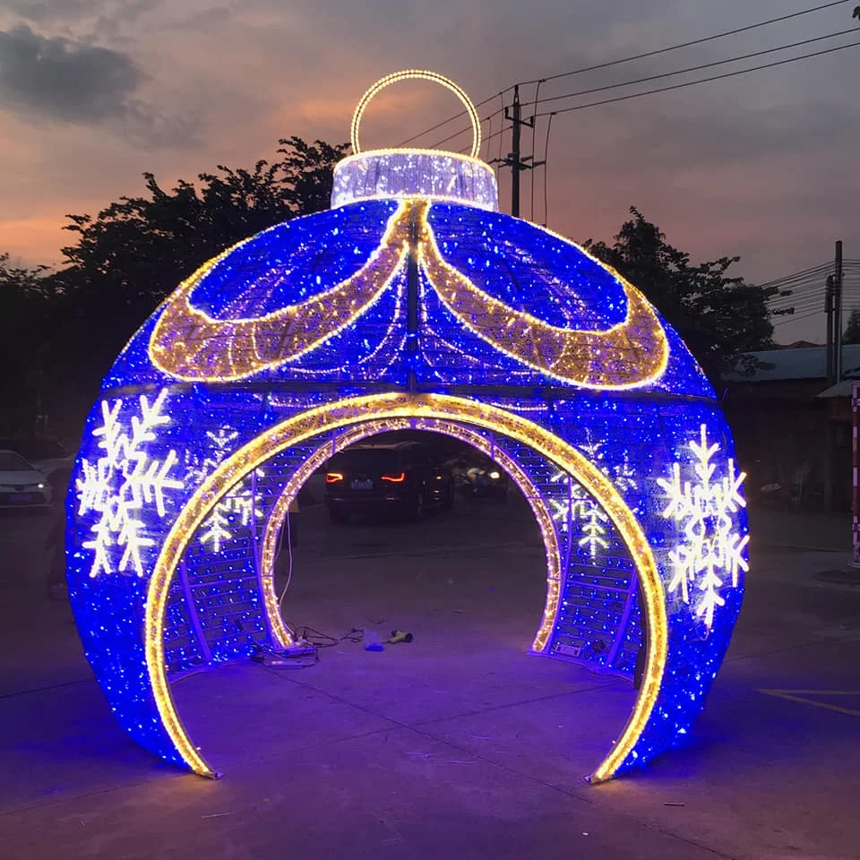 Giant red walk through light ball Commercial street Decoration Outdoor Motif Lights 3D Bauble for Christmas holiday