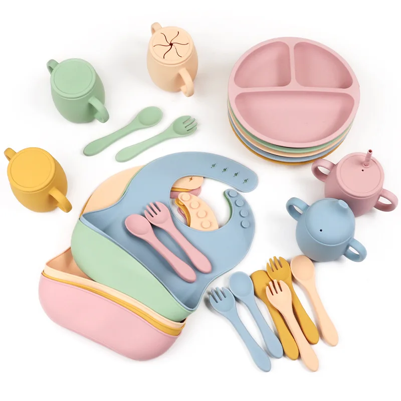 Cartoon shapeSilicone Dinner Plate Suction Cup Food Supplement Bowl Spoon  Baby Tableware Set