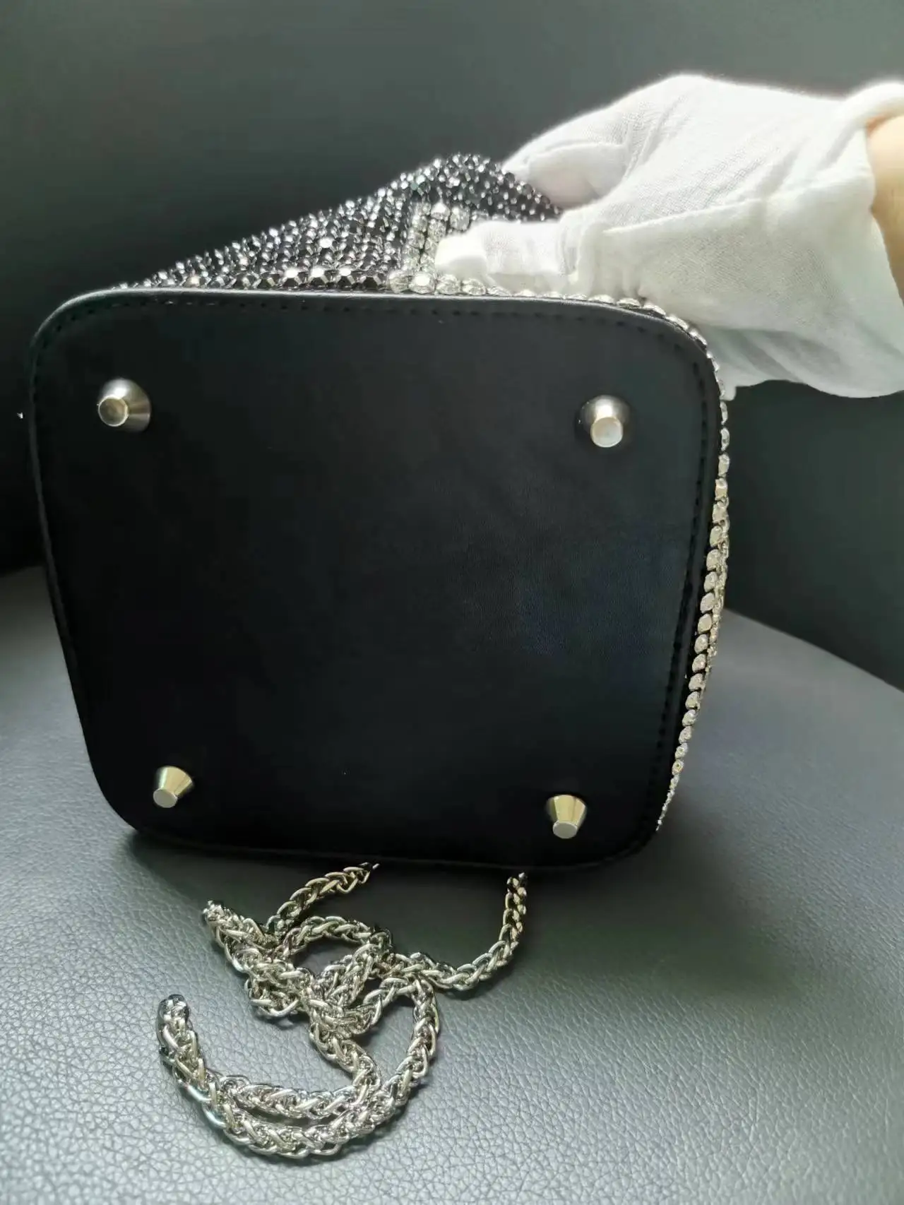 2024 Guangzhou High Quality Latest Stylish Bling Twinkle Women Basket Taiji Rhinestone Handbag Rhinestone Purse For Party
