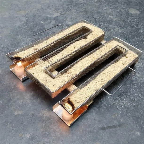 Outdoor Cold Smoke Generator Sawdust Powder Smoker Hot and Cold Smoking BBQ Grill Hot and Cold Smoking Salmon Meat Burns