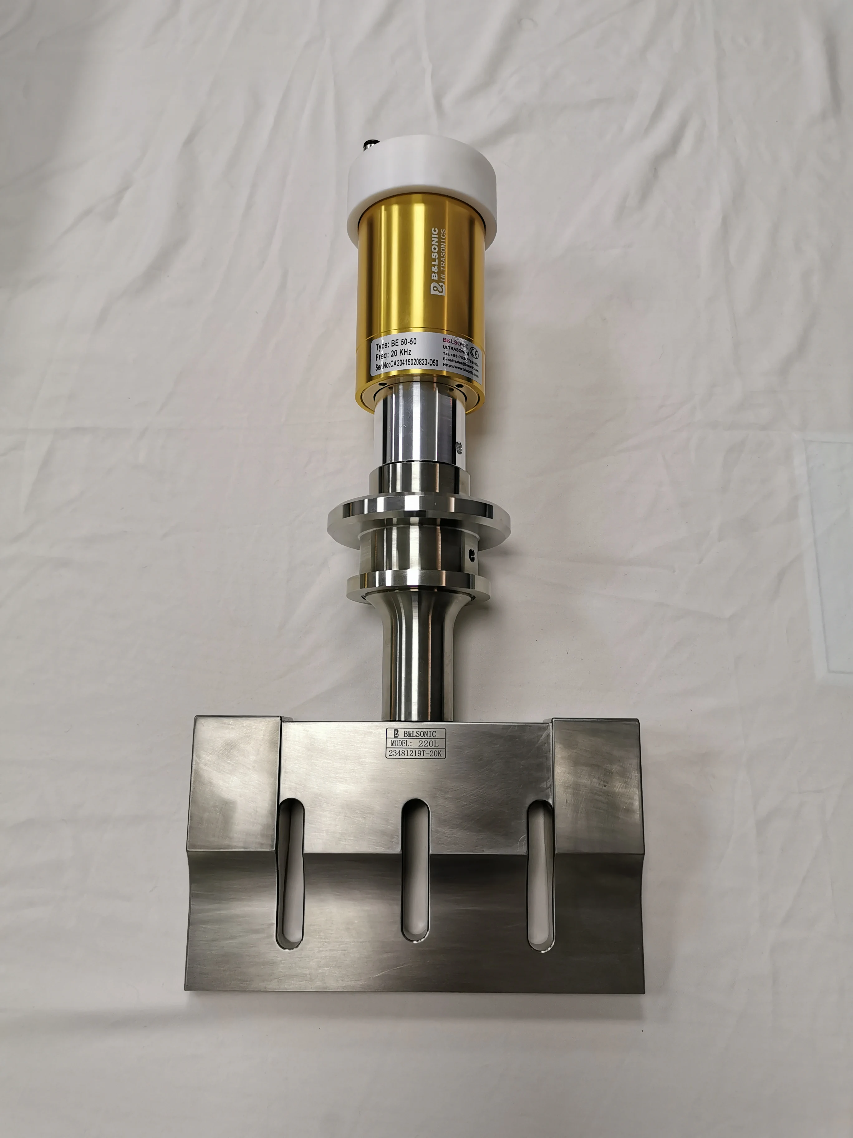 20KHz 2000W Ultrasonic Welding Machine Ultrasonic Generator Transducer Horn welding area 110*20mm