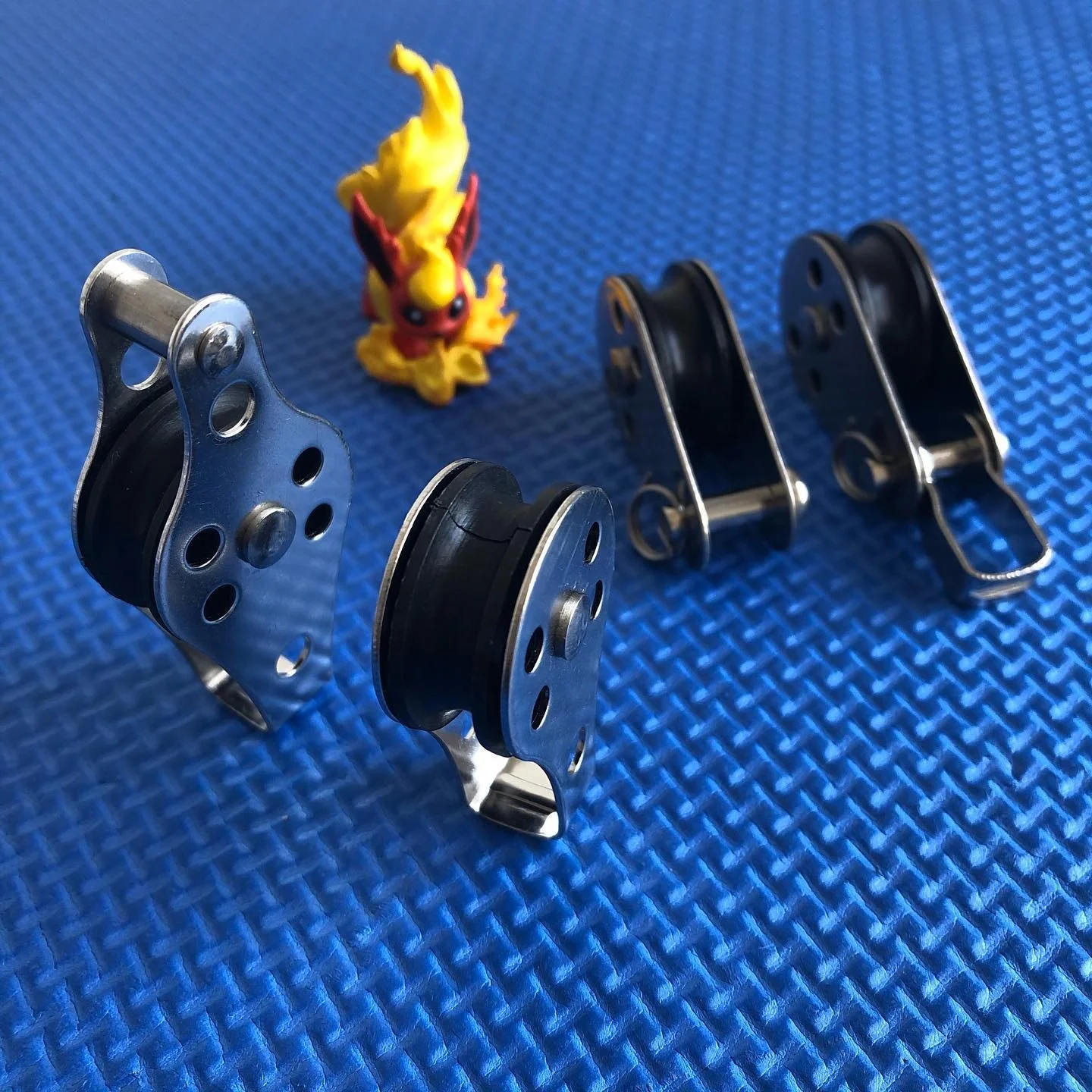 25mm Stainless Steel Nylon Sheave Pulley Blocks W Removable Pin & Bracket for Marine Kayak Canoe Boat Anchor Trolley System