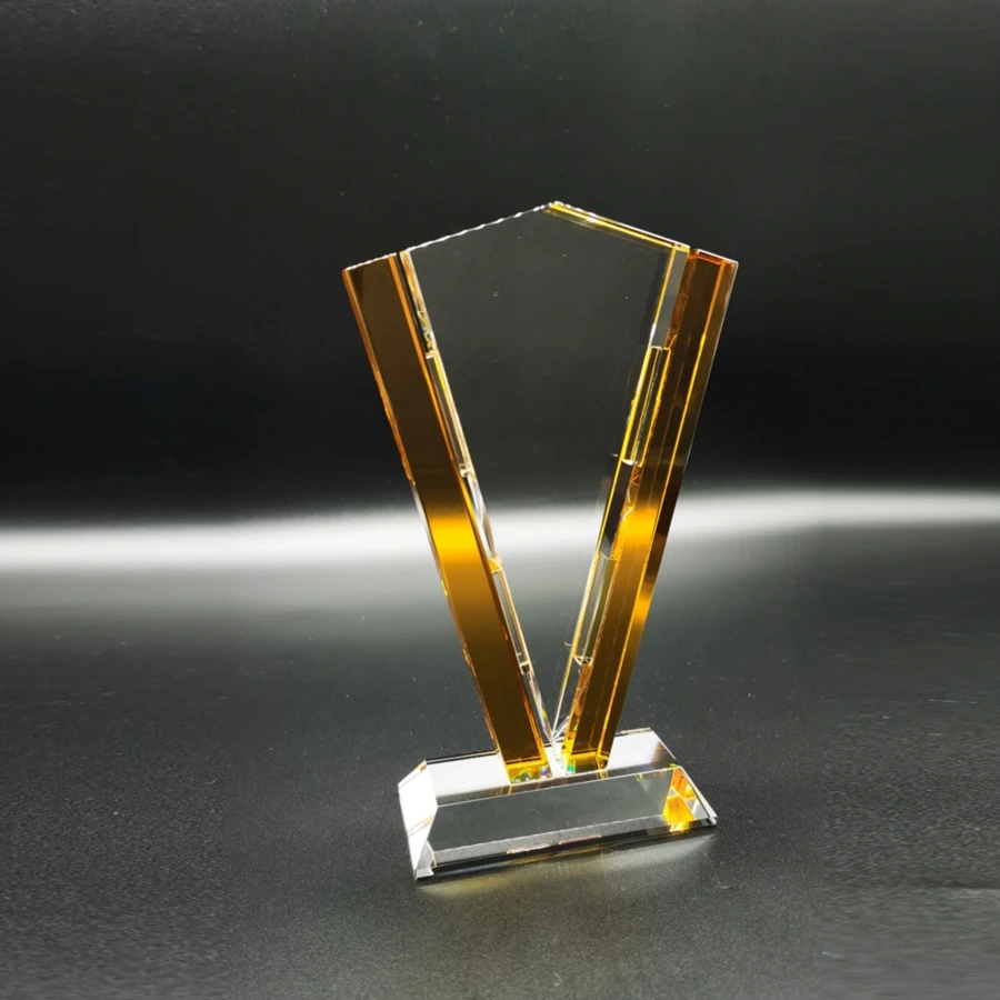 Customized And Attractive Design With A Prism Shaped Blank Base, Clear Holiday Souvenir, Blank Crystal Trophy