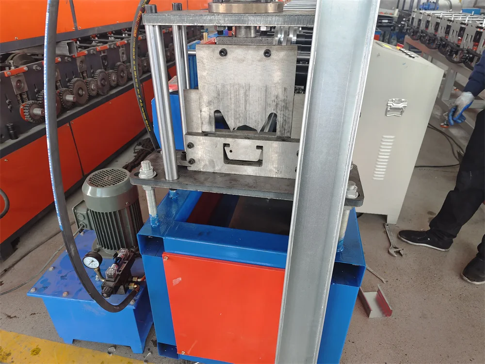 Hot Selling Steel C Purlin Roll Forming Machinery structure C Purlin Making Machine