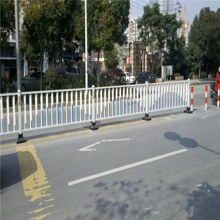 Traffic Warning Products Road Safety Safety Items Bar Interlock Metal Fence Stainless Steel Crowd Control Barrier Road Safety