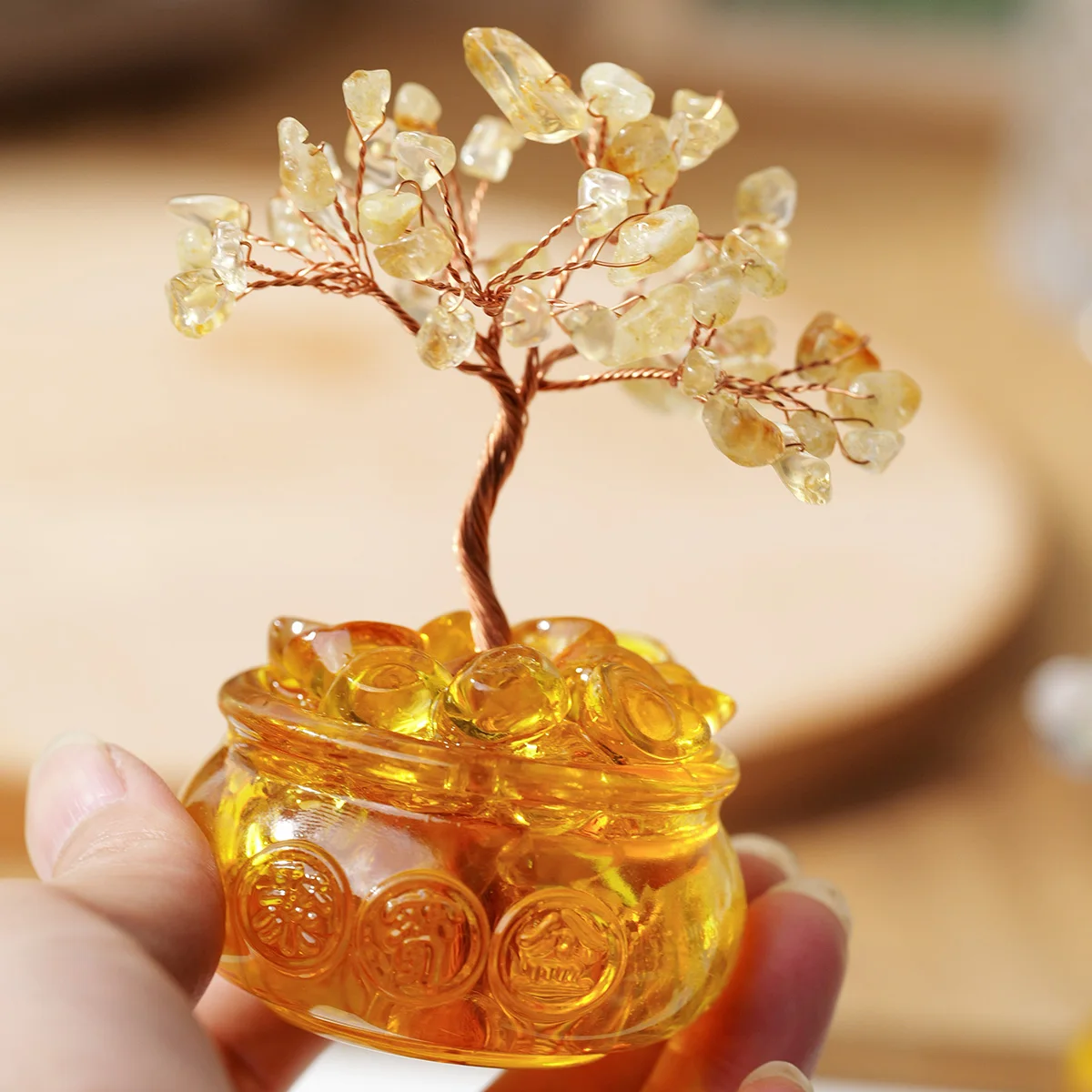 Wholesale Natural Healing Handmade Crystal Chips Stone Trees Decorative Treasure Bows Base Crystal Tree
