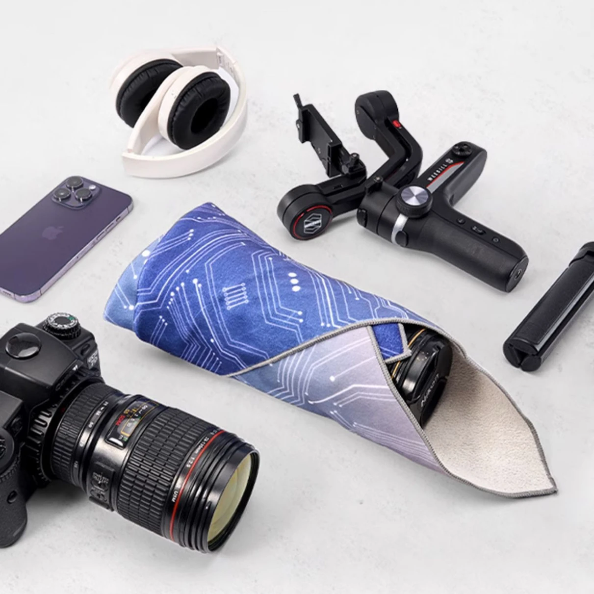 Cwatcun H87W Camera Protective Foldable Wrap 45cm Universal Magic Self-Adhesive DSLR Camera Anti-scratch Lens Cloth