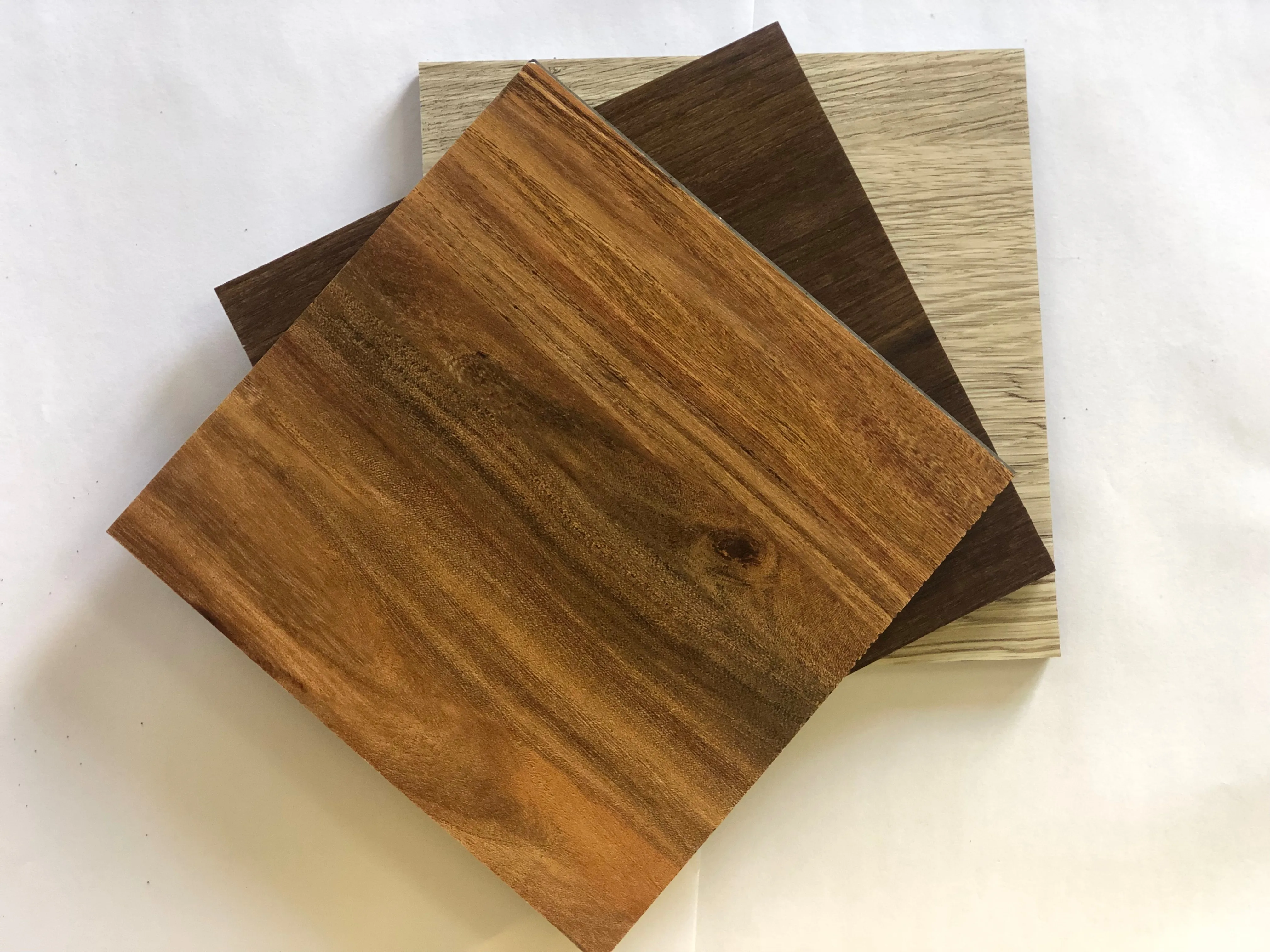 
1220x178 mm Latch Type Heat Insulation Bamboo Charcoal Flooring Decorated with Wood Grain 