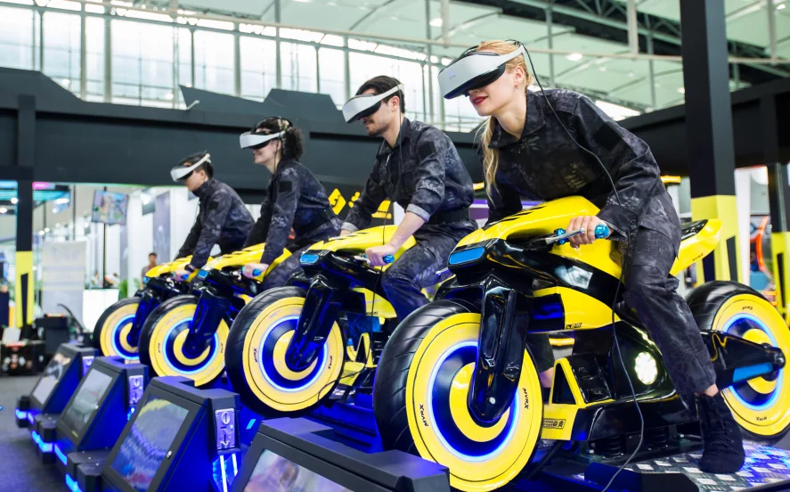 Высокоскоростной гоночный VR-симулятор вождения мотоцикла с