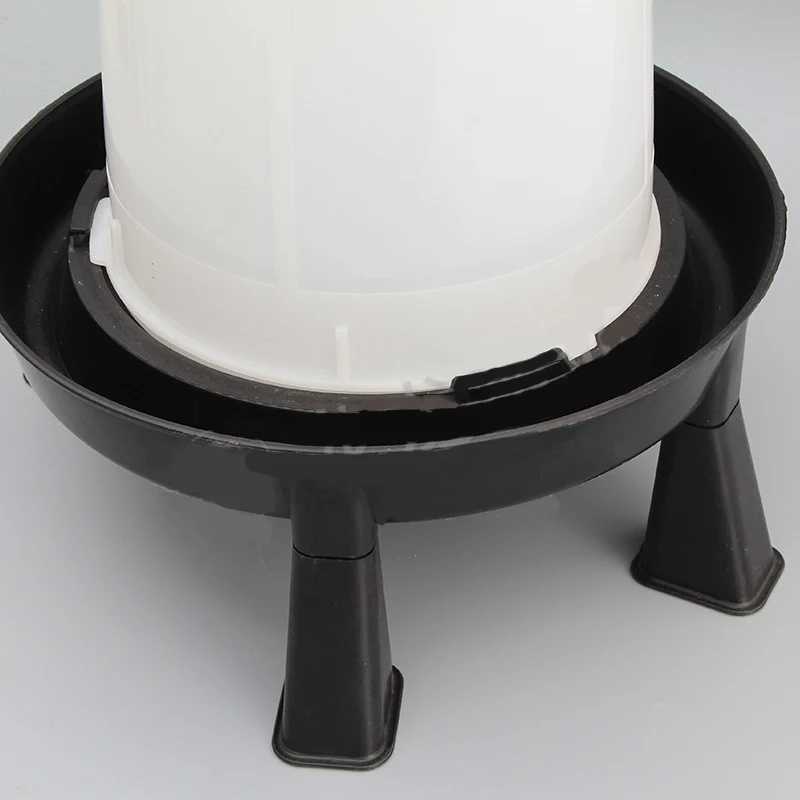 Поилки для птицы и курицы