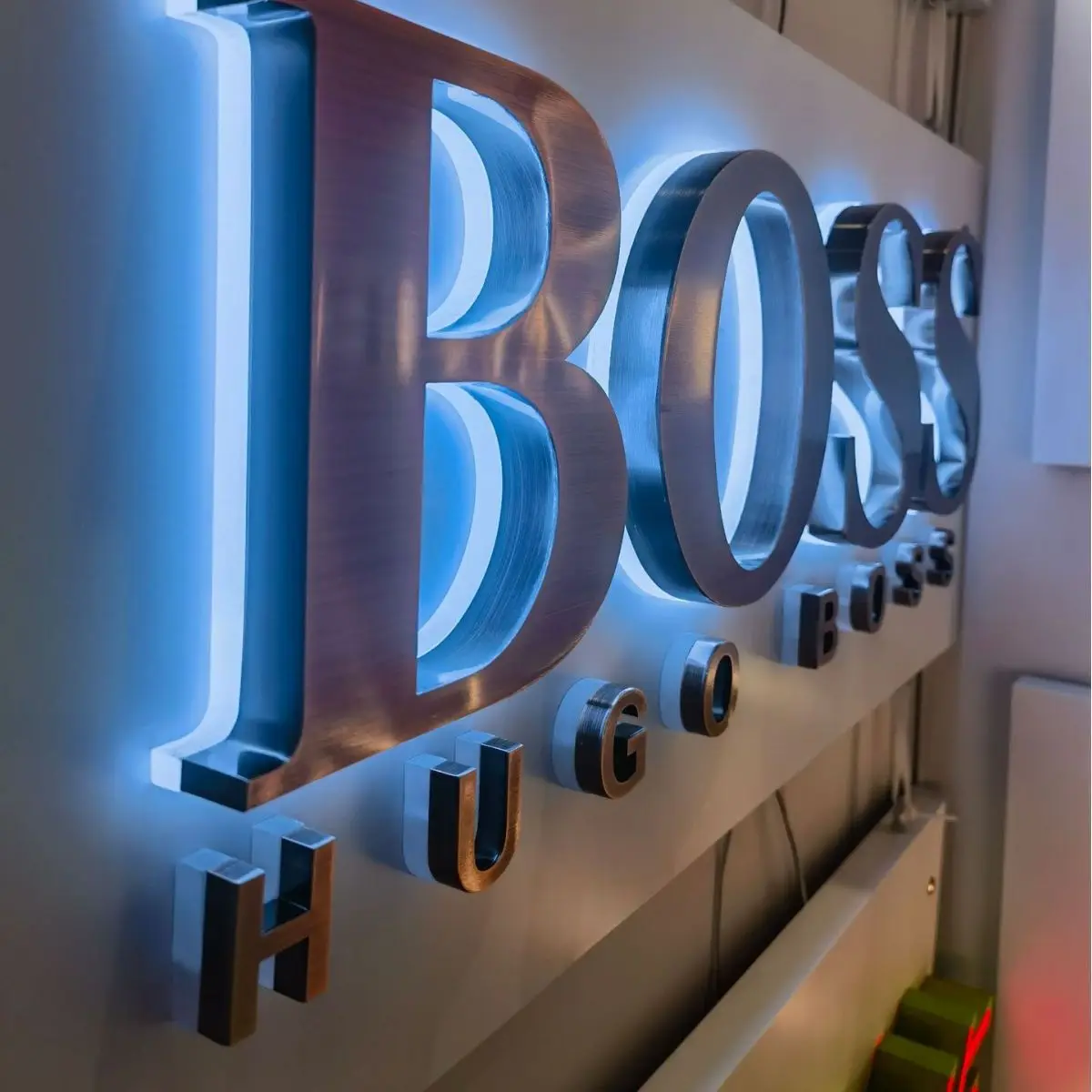 Factory Sale Various Led Character Outdoor Acrylic Metal Stainless Steel Back Luminous Light Lettering