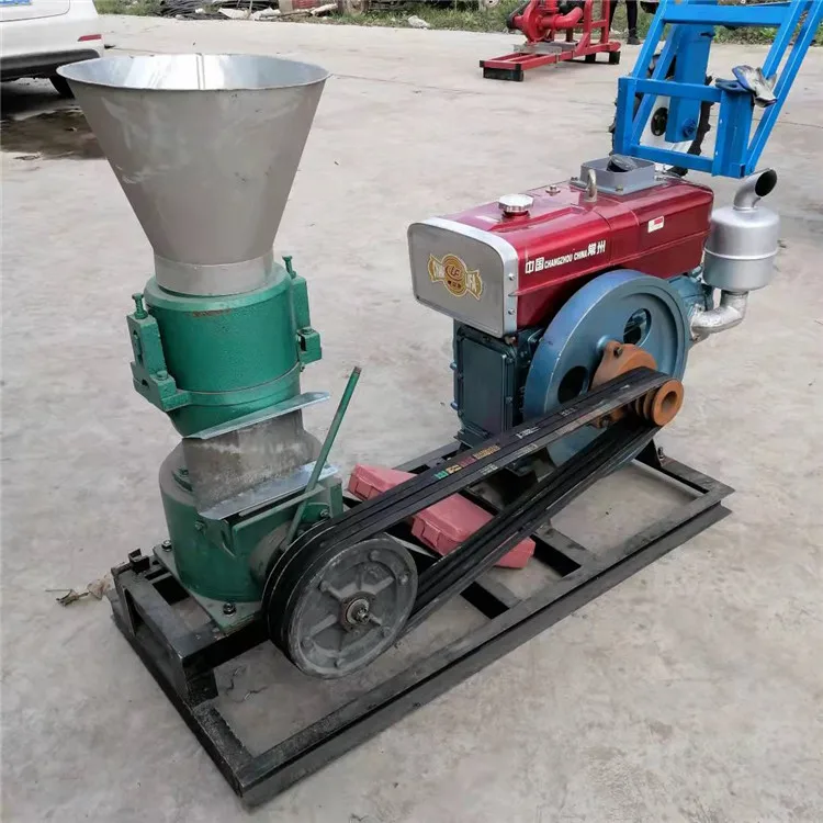 Farm uses manual pellet machines for livestock feed pellet forming machines