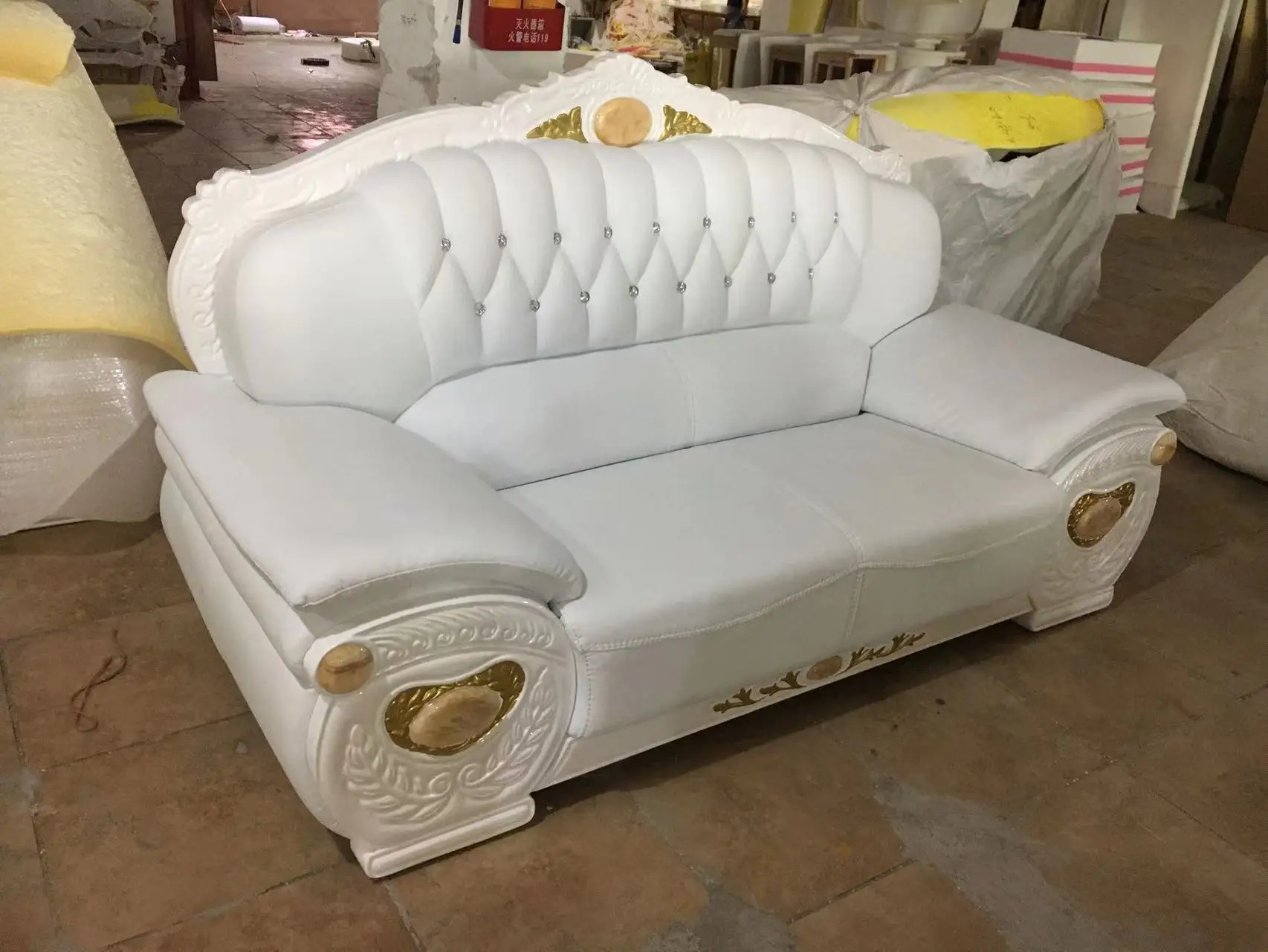 Elegant luxury leather sofa furniture for european living room design