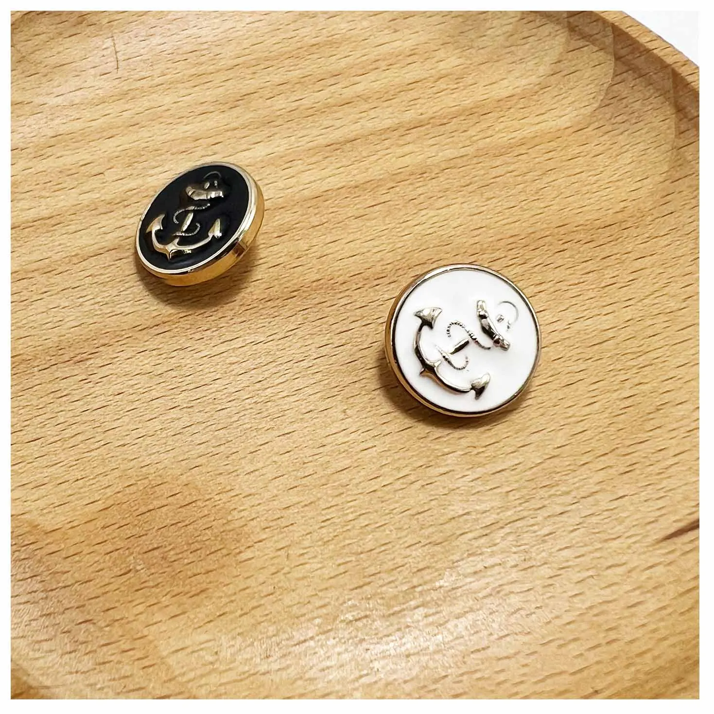 High-end clothing decorative captain anchor design sculpted metal buttons custom wholesale