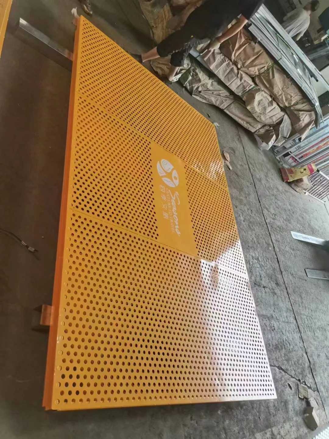 China Good Supplier High Grade 4x8 Perforated Aluminum Sheet